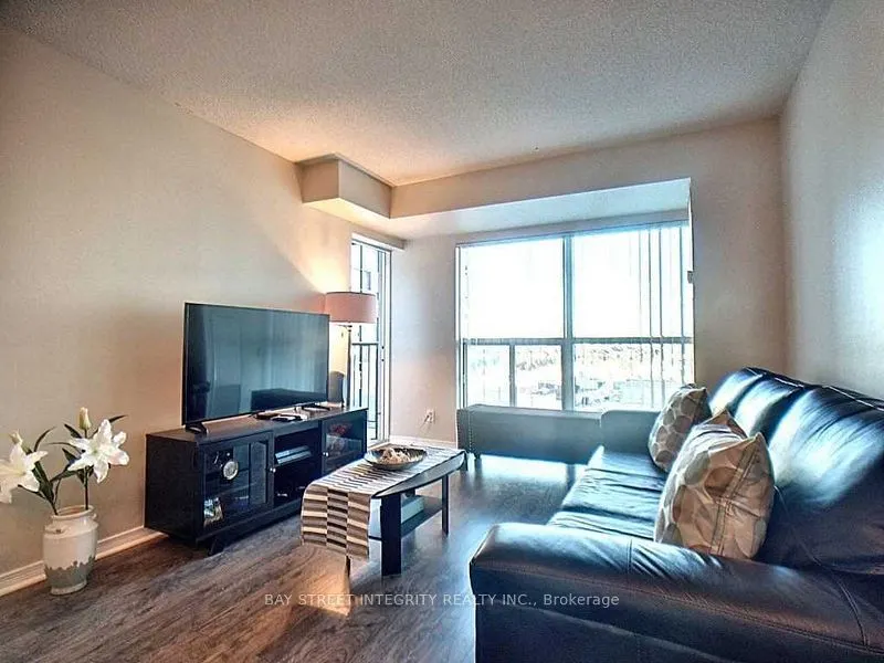 185 Oneida Crescent, #802