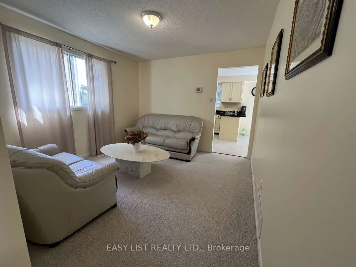 102 Burwell Crescent