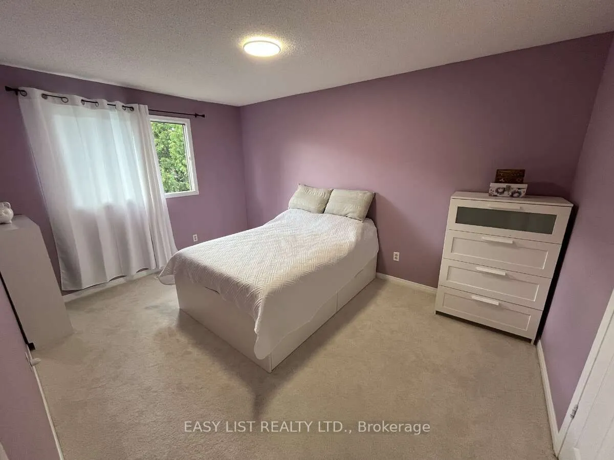 102 Burwell Crescent
