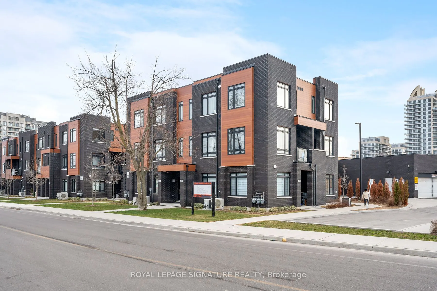 370 Red Maple Road, #55