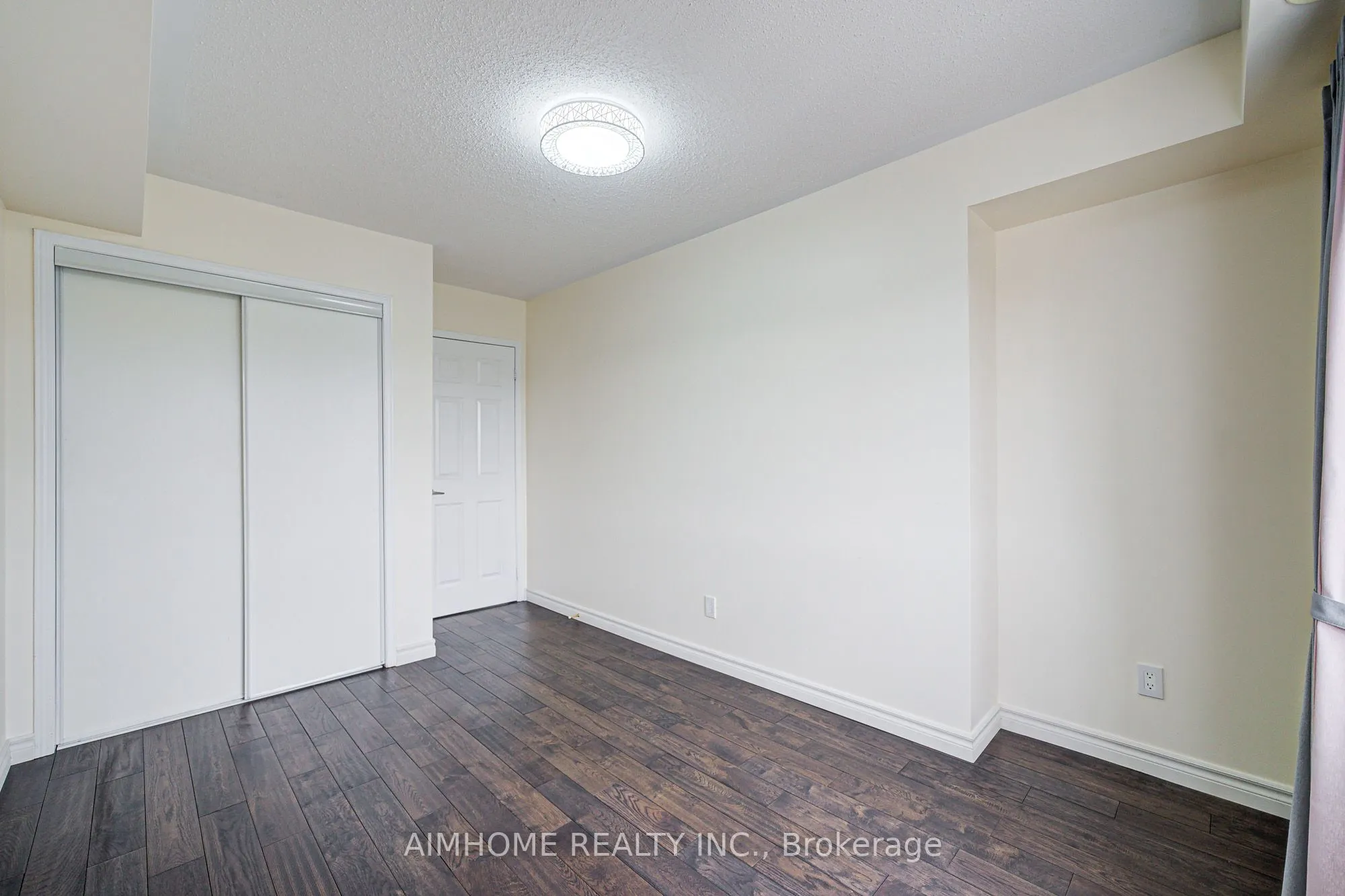 50 Greensborough Villag Circle, #22