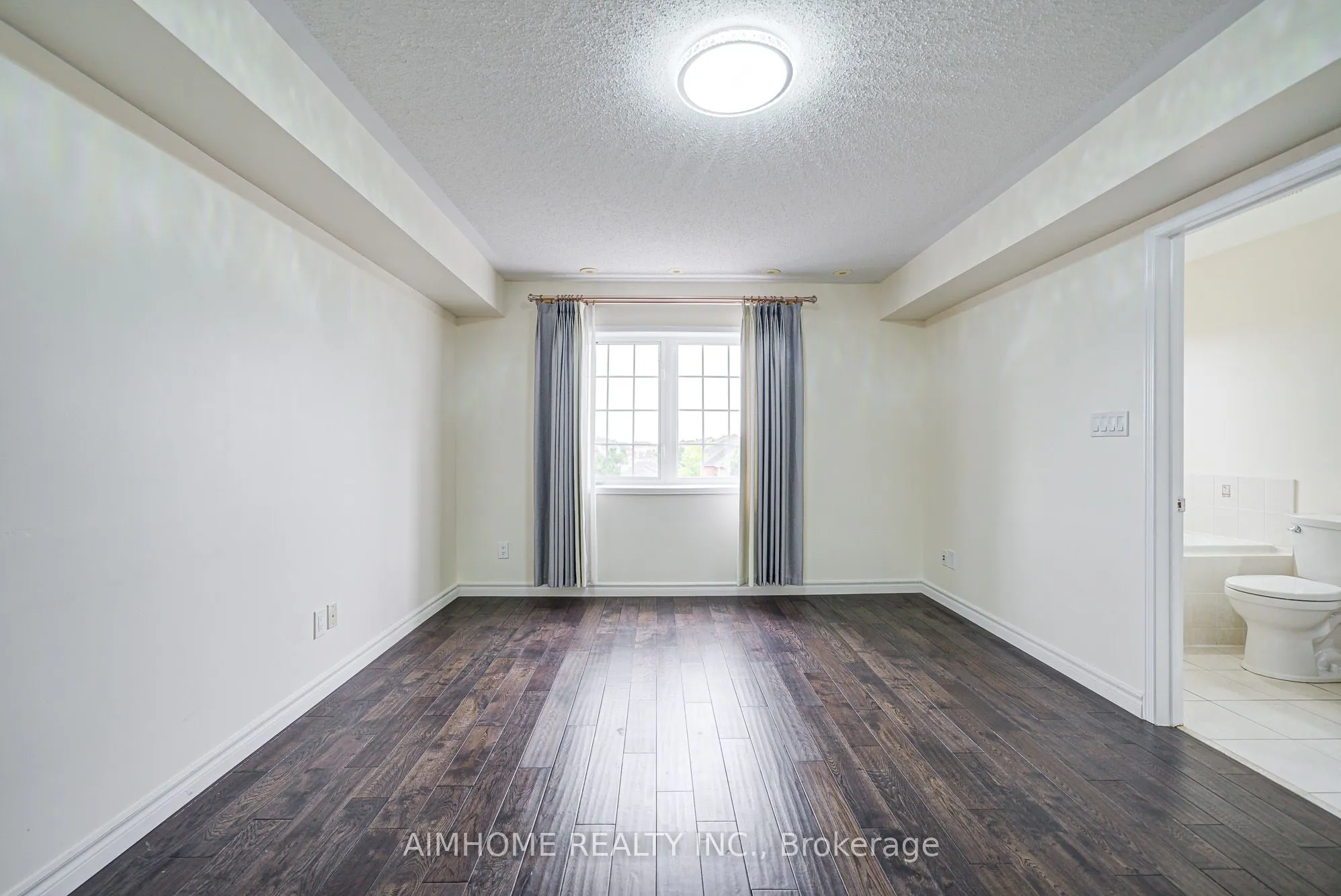 50 Greensborough Villag Circle, #22