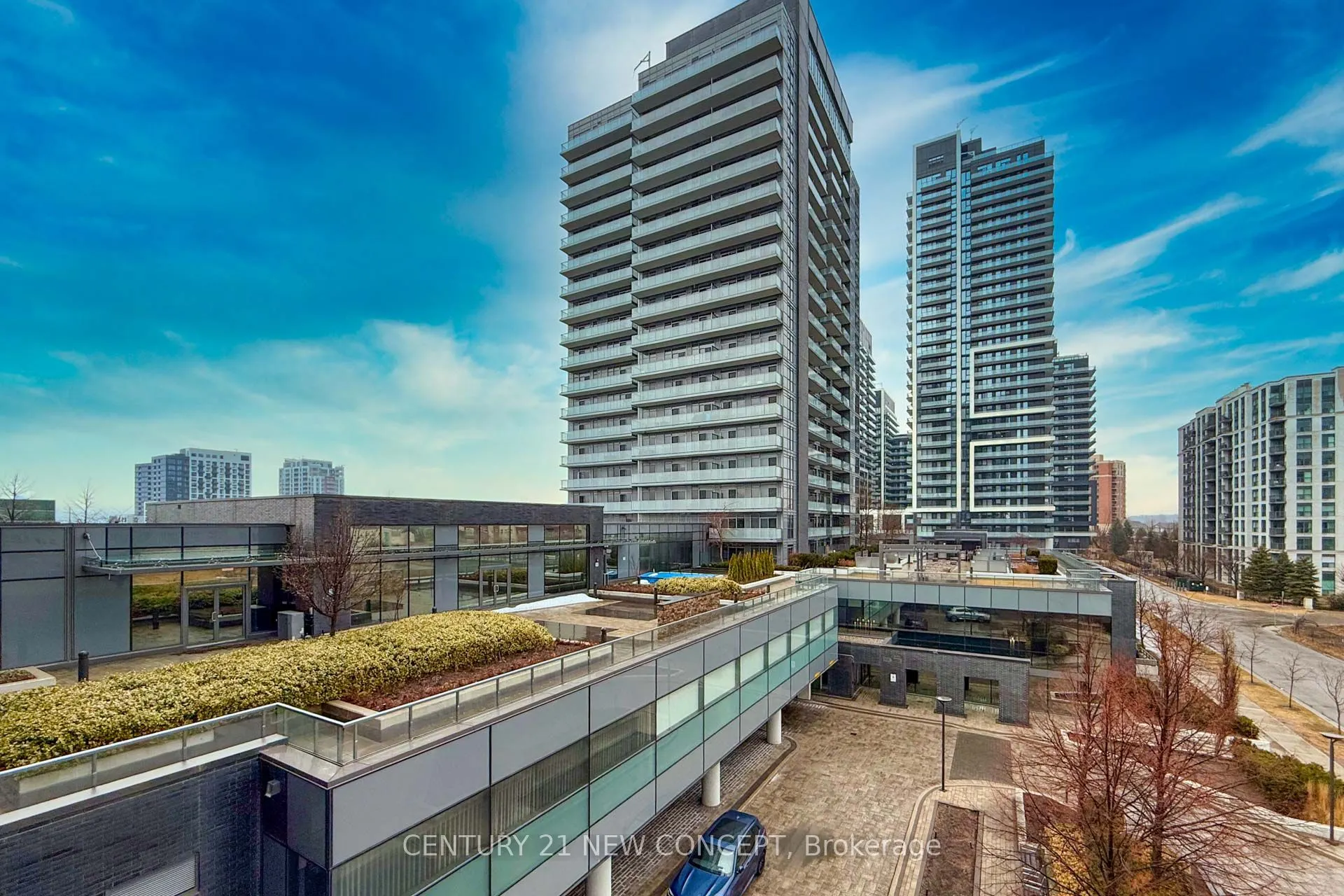 55 Oneida Crescent, #409