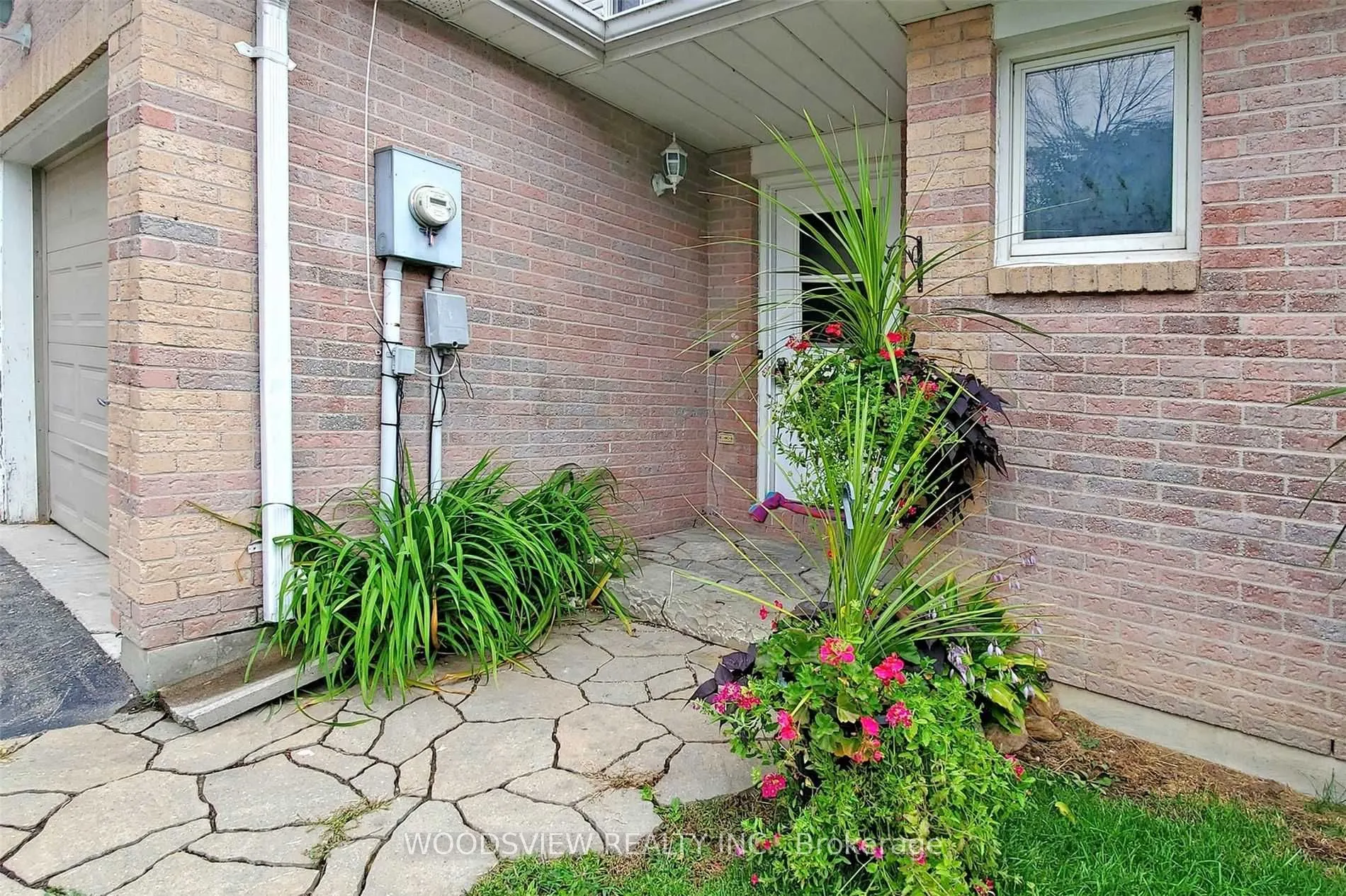 99 Lake Drive N, #2