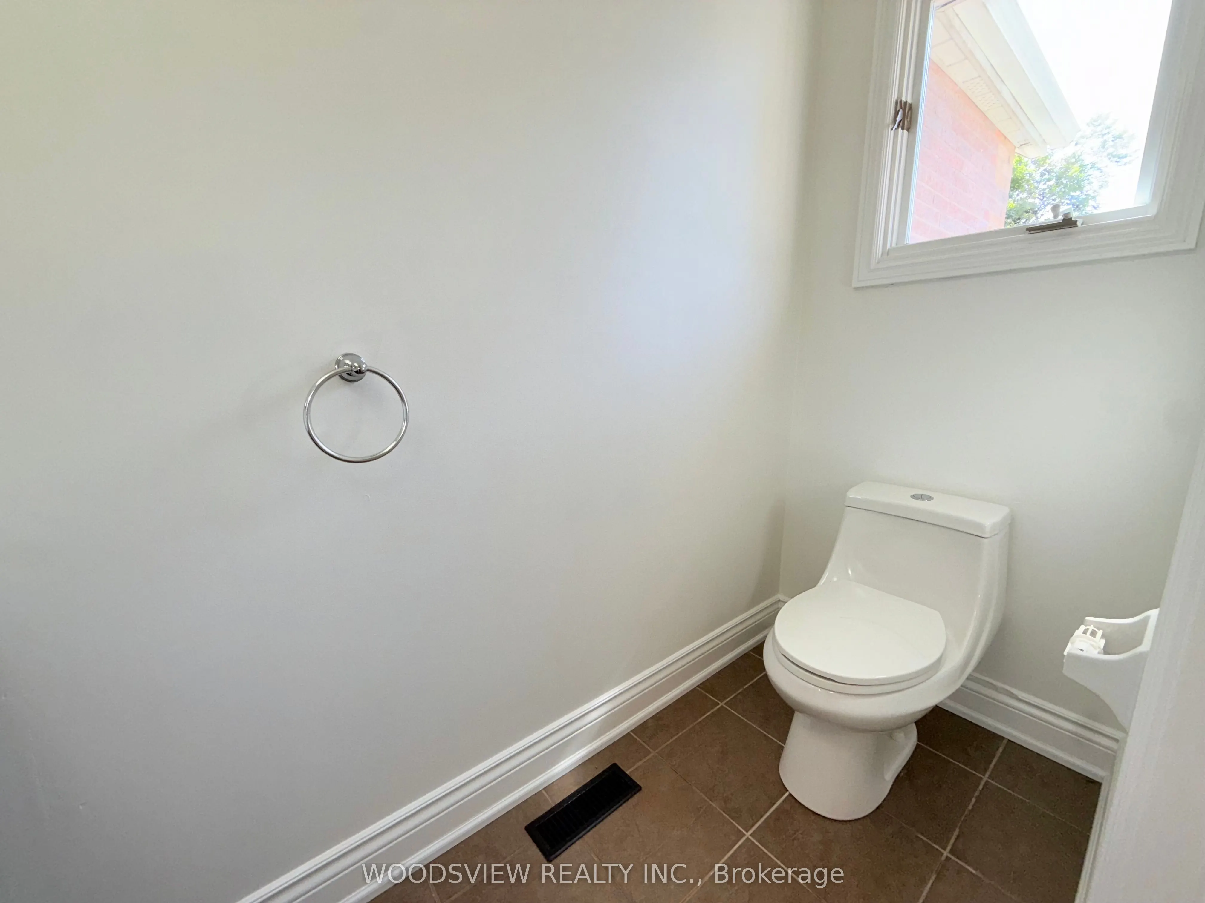 99 Lake Drive N, #2