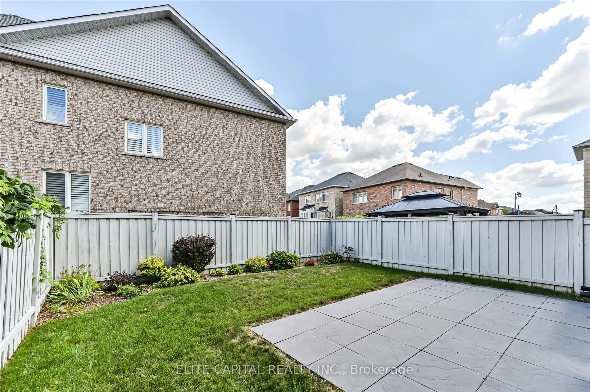 7 Salix Avenue