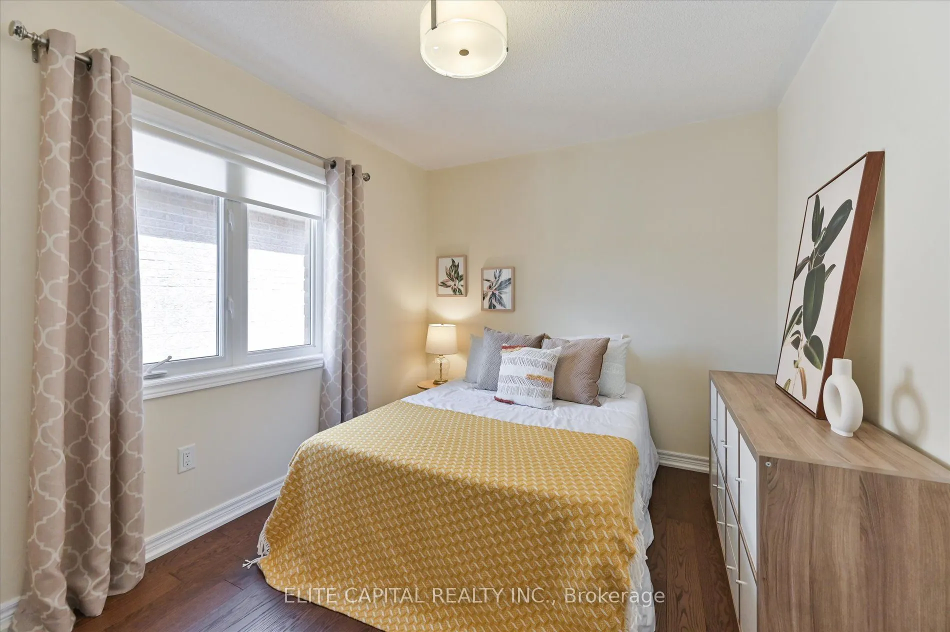7 Salix Avenue