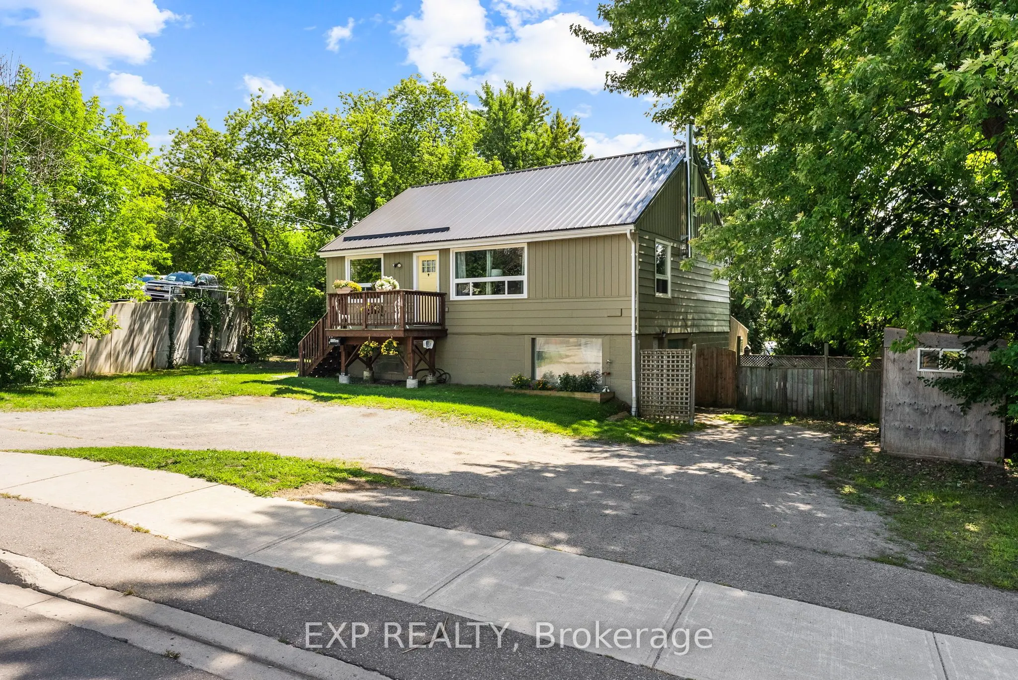 173 Simcoe Avenue