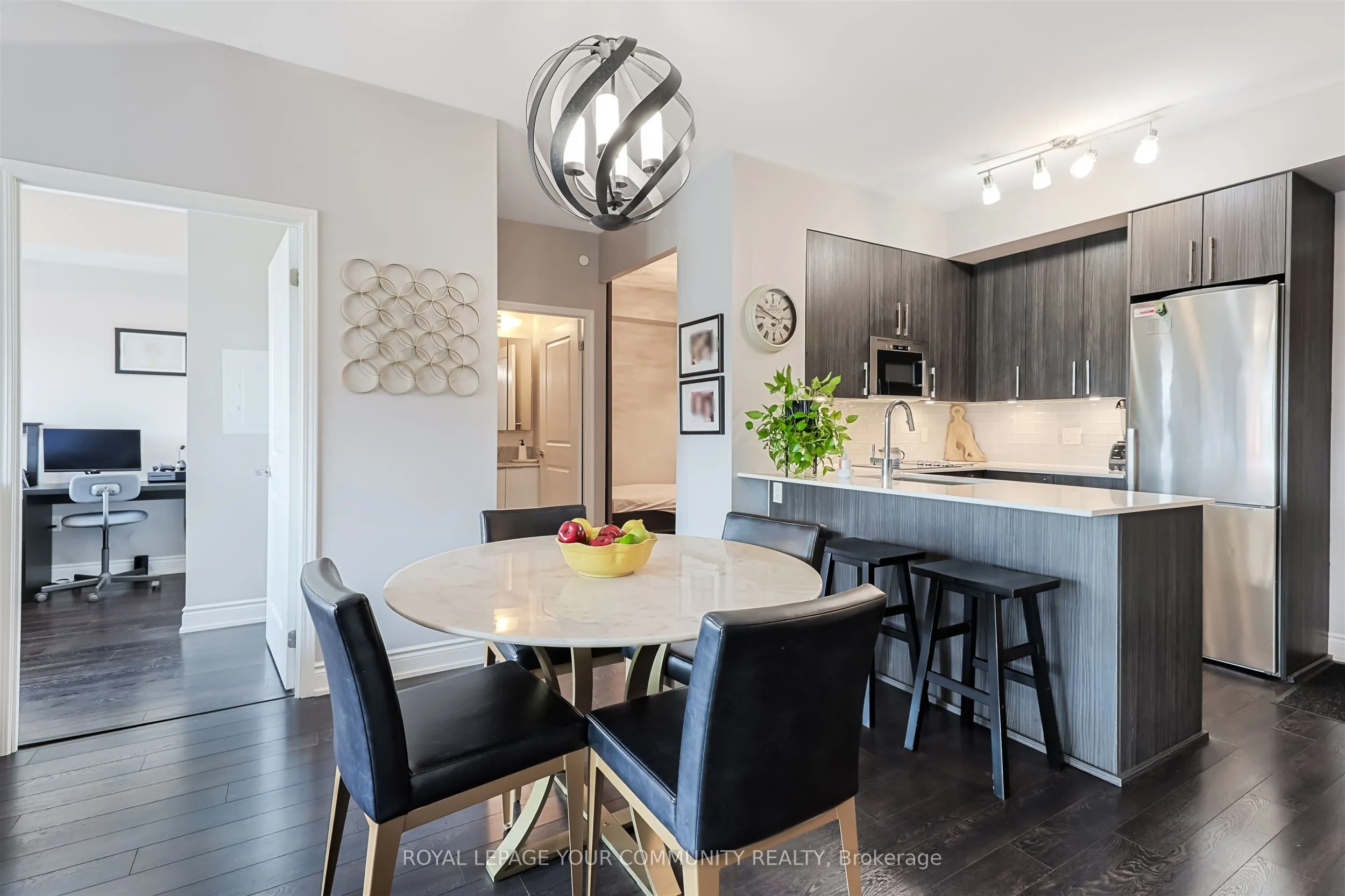 99 Eagle Rock Way S, #208