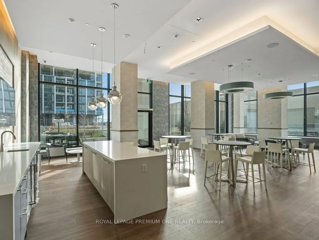9000 Jane Street, #1520