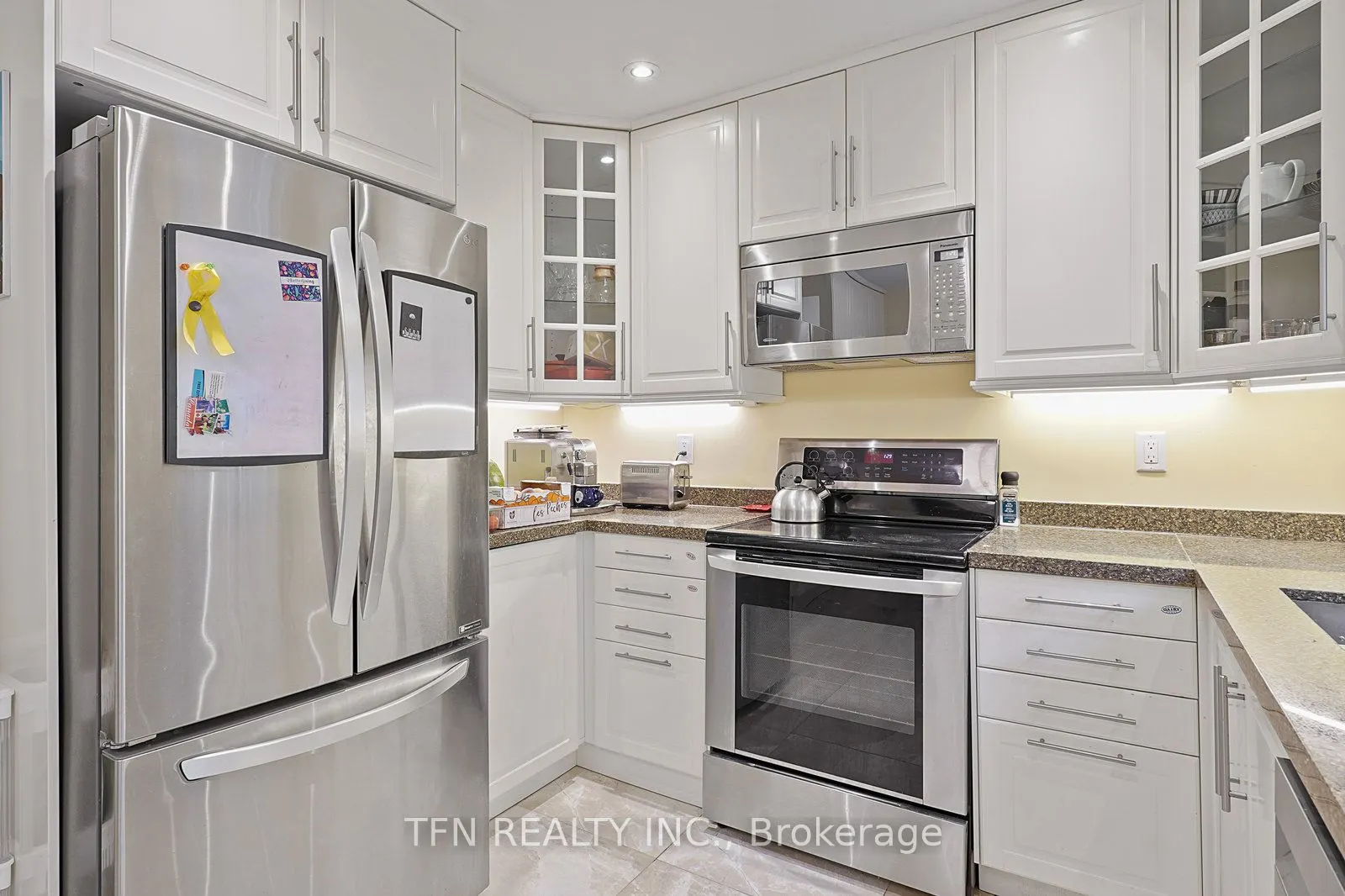 86 Thornbrook Court