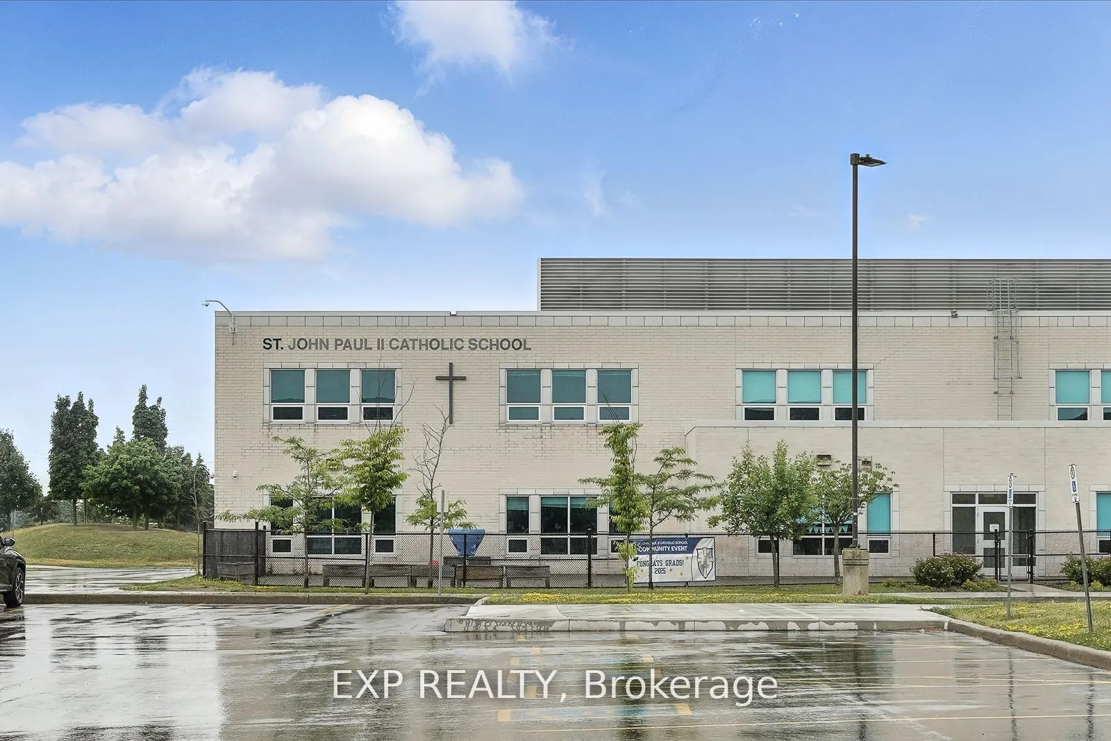 350 Red Maple Road, #505