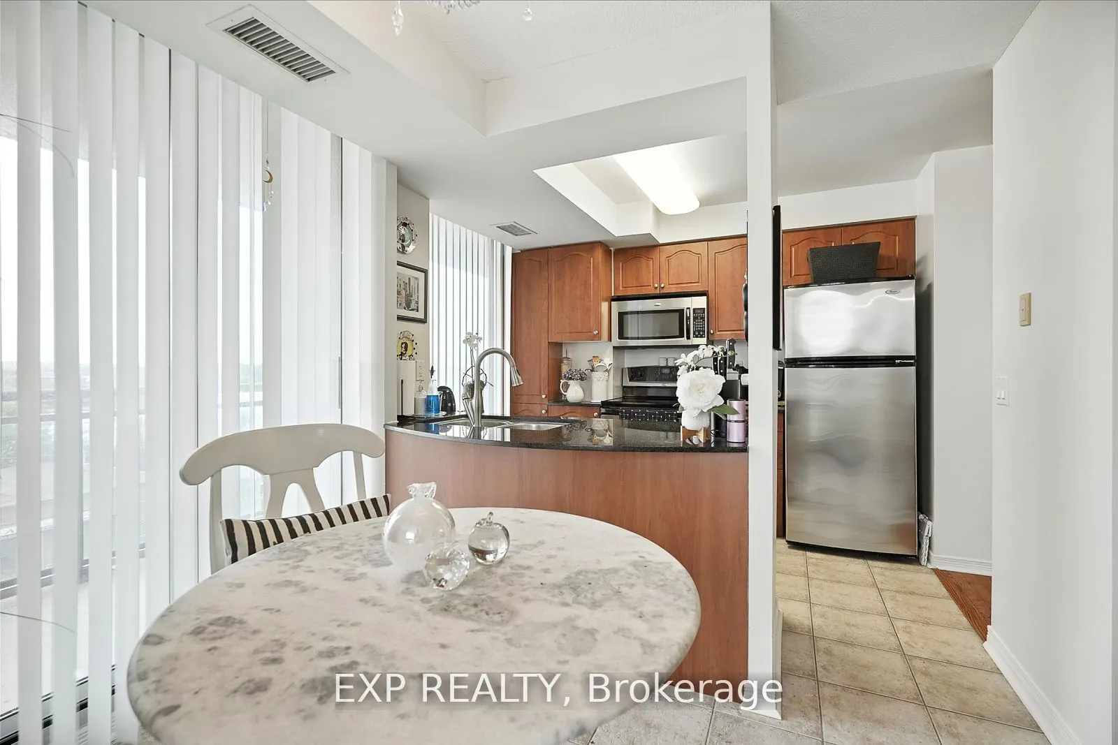 350 Red Maple Road, #505