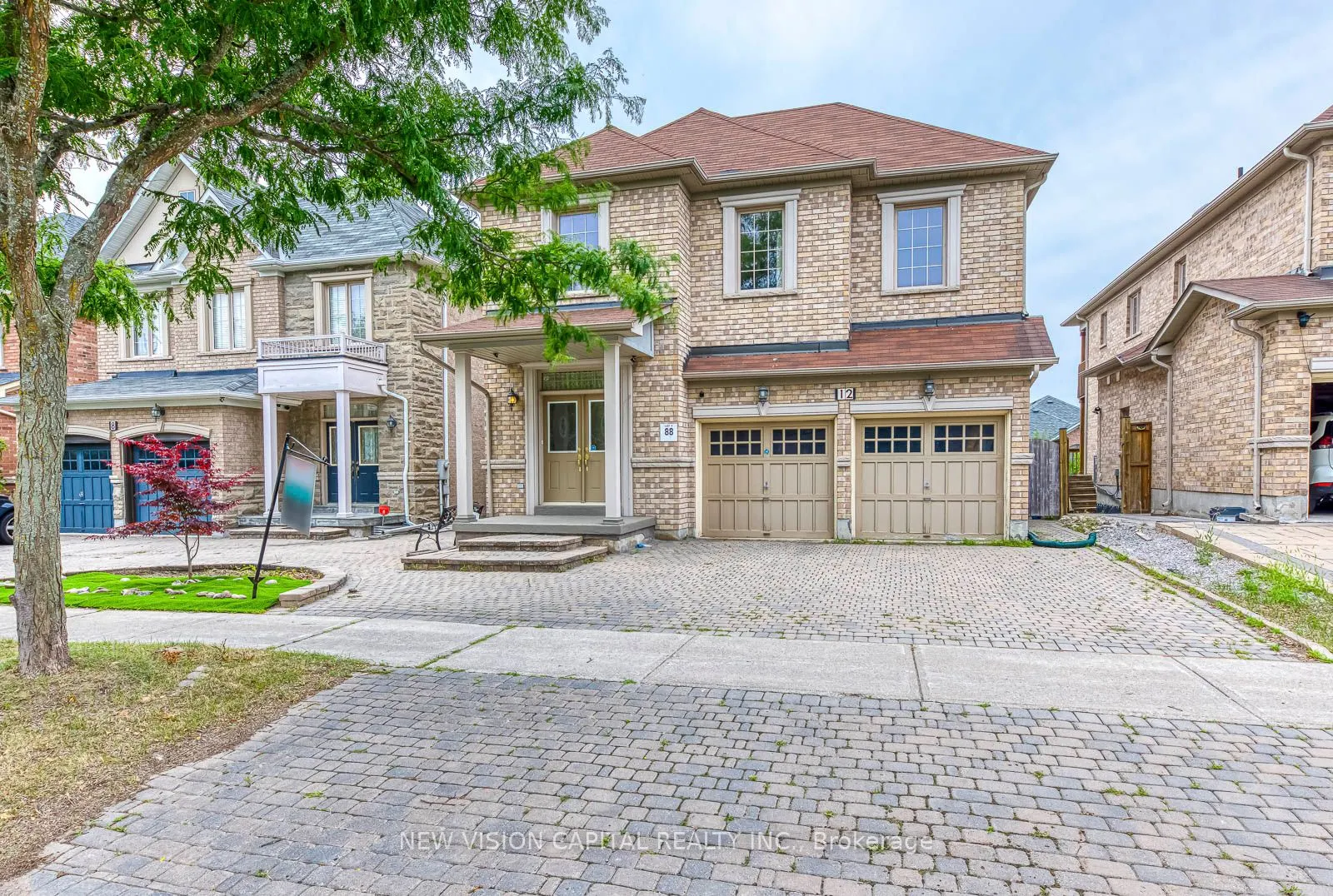 12 Ferretti Street