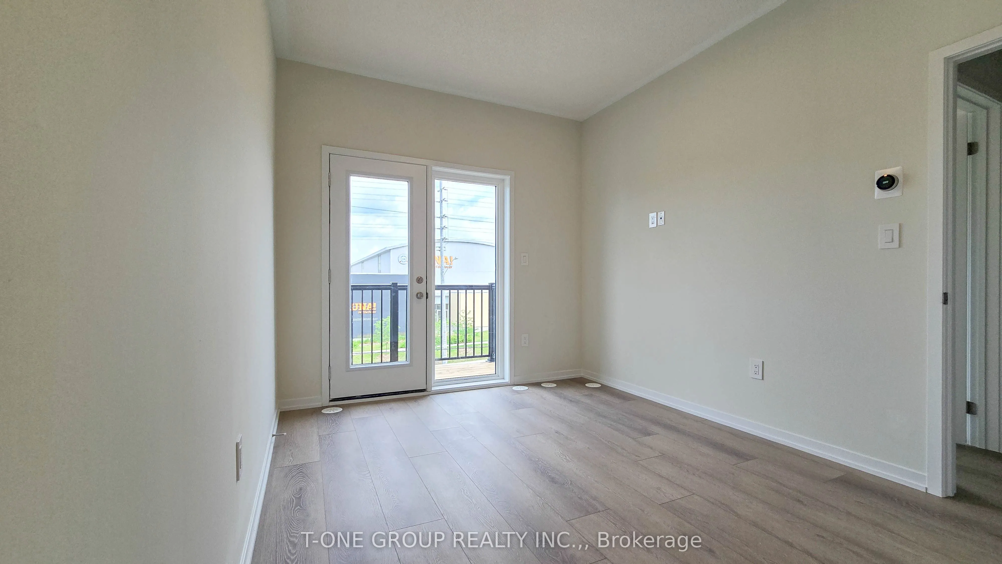 82 Matawin Lane, #27