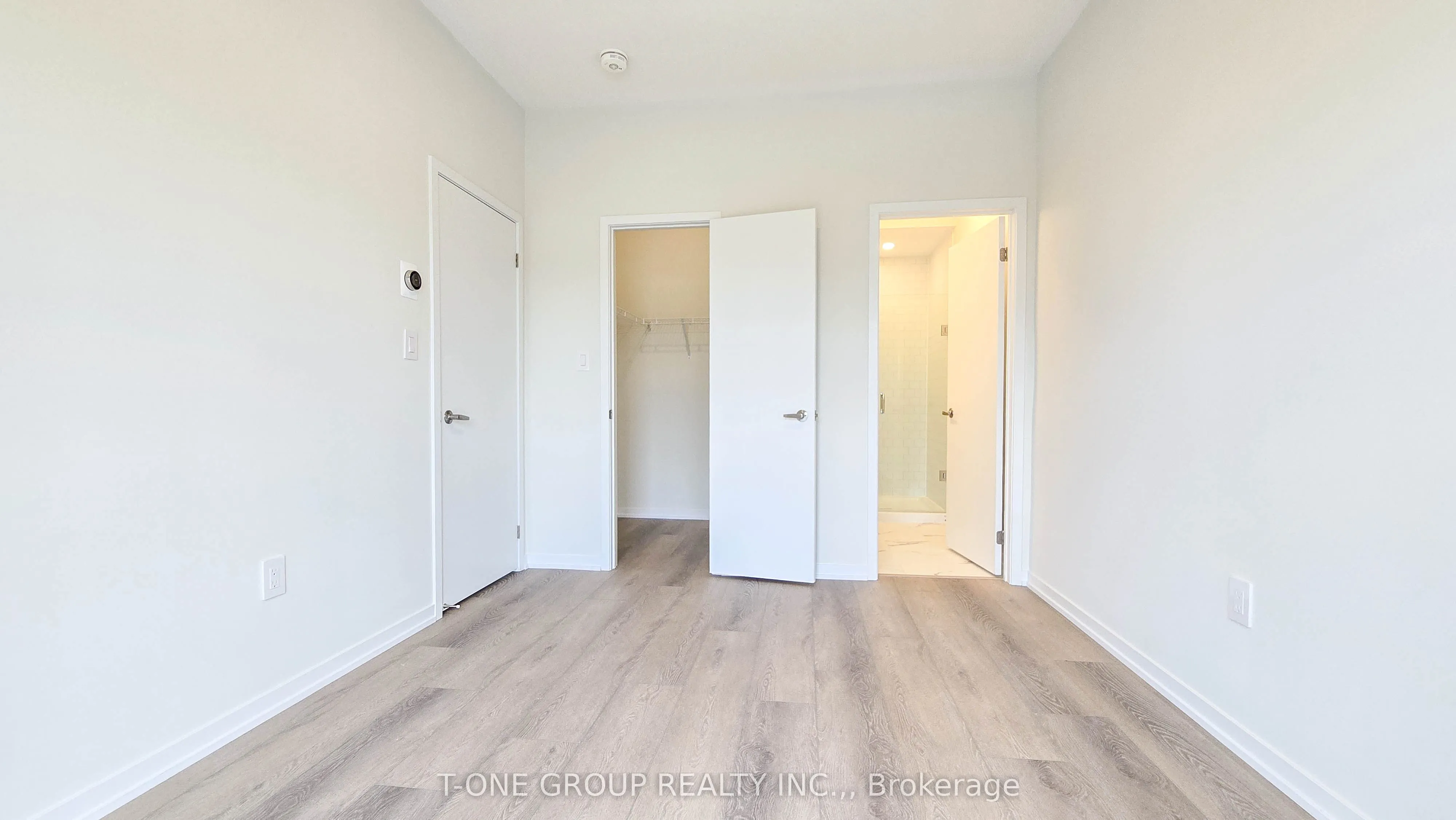 82 Matawin Lane, #27