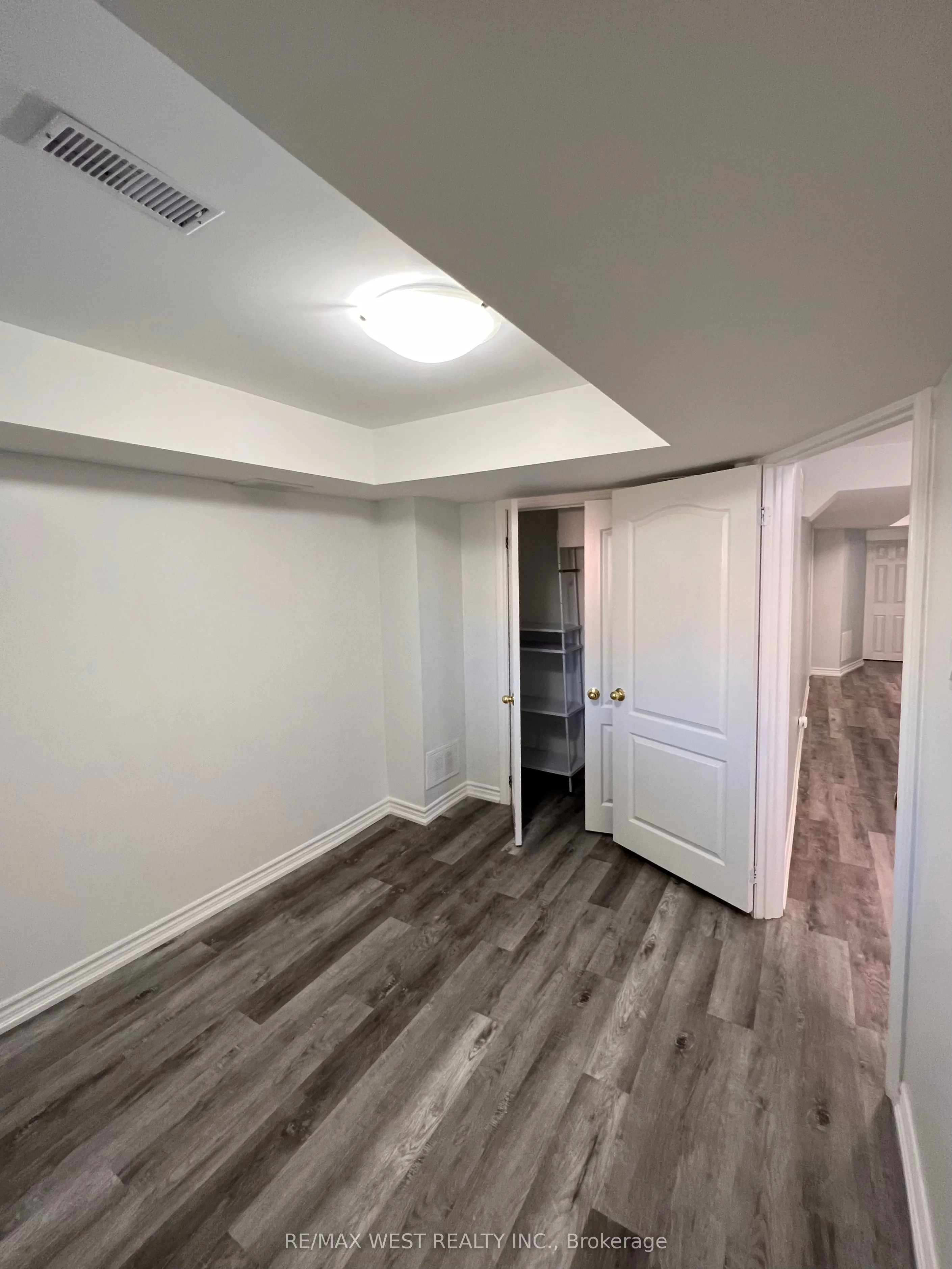 746 Walpole Crescent, #Bsmt