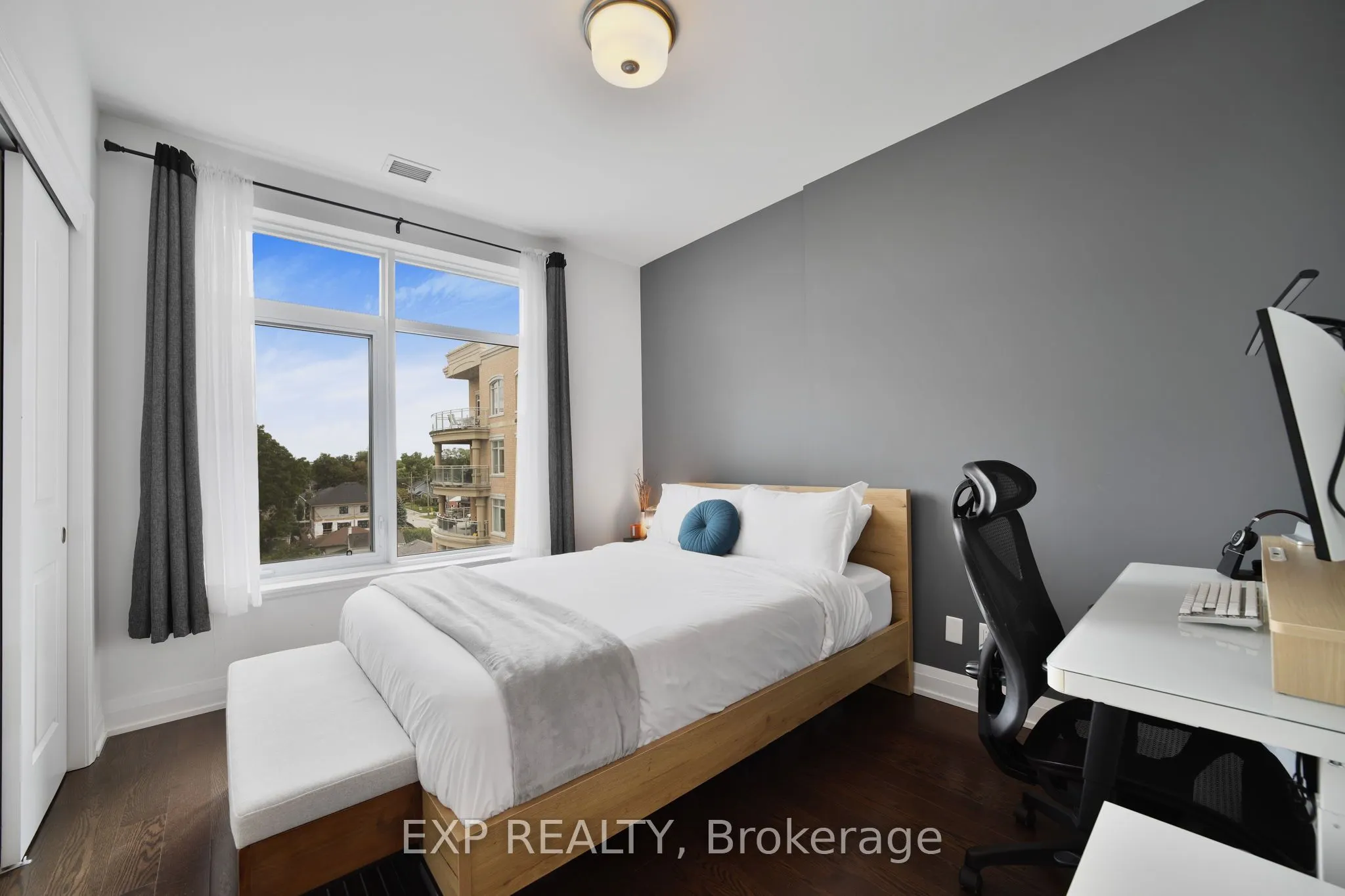 15277 Yonge Street, #602A