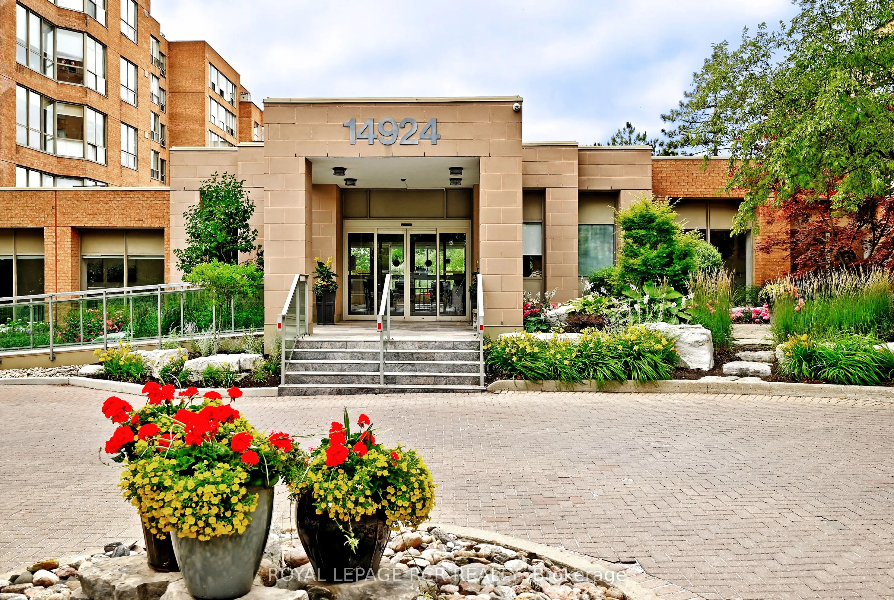 14924 Yonge Street, #311