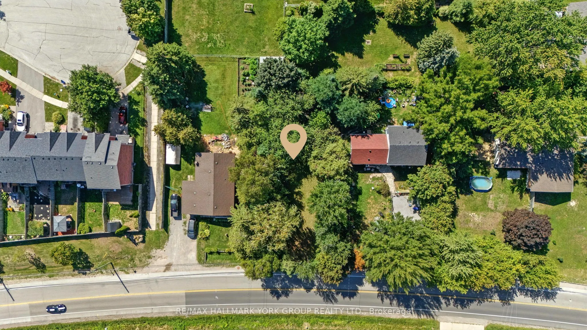 136 Metro Road N