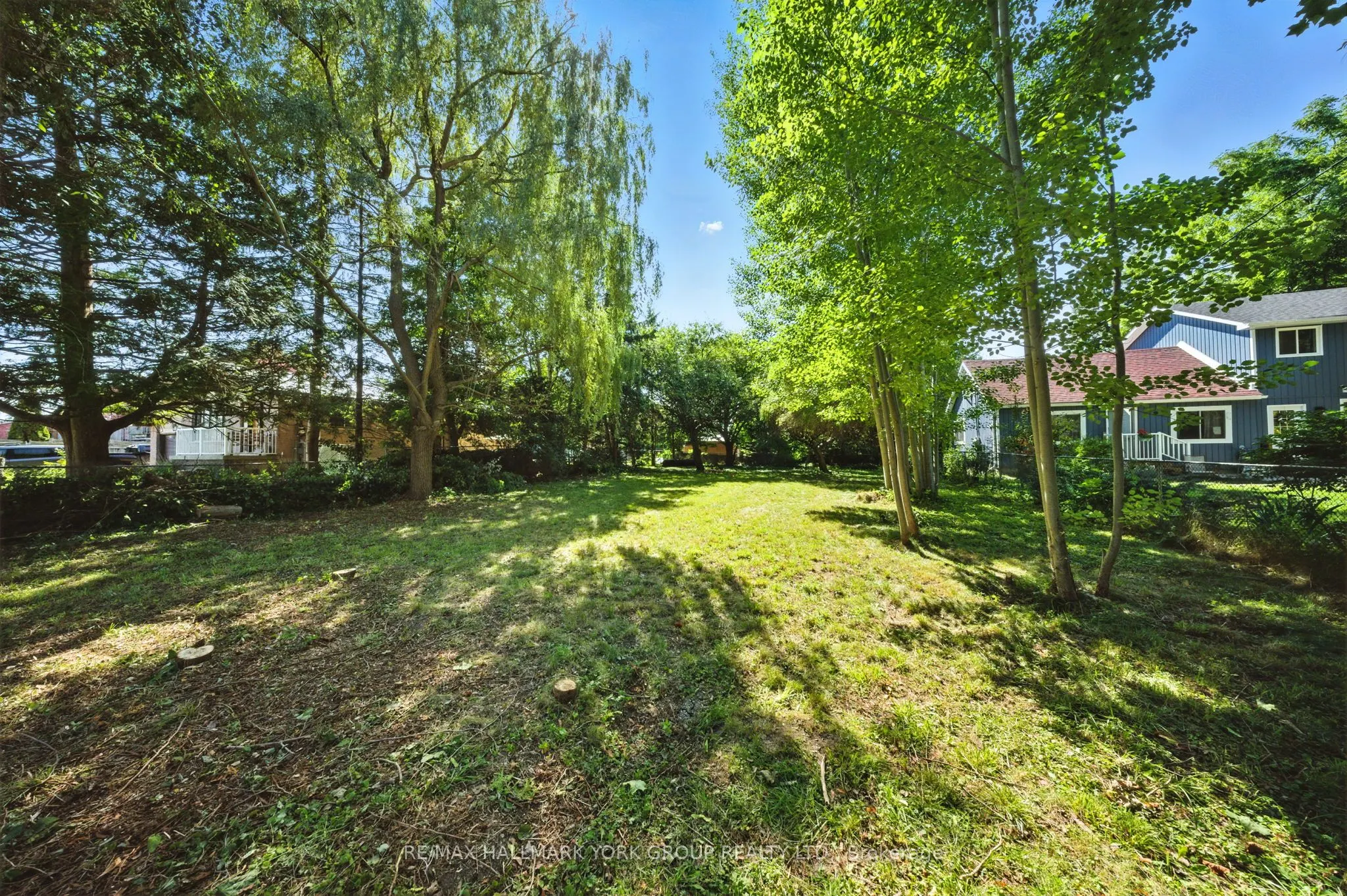 136 Metro Road N