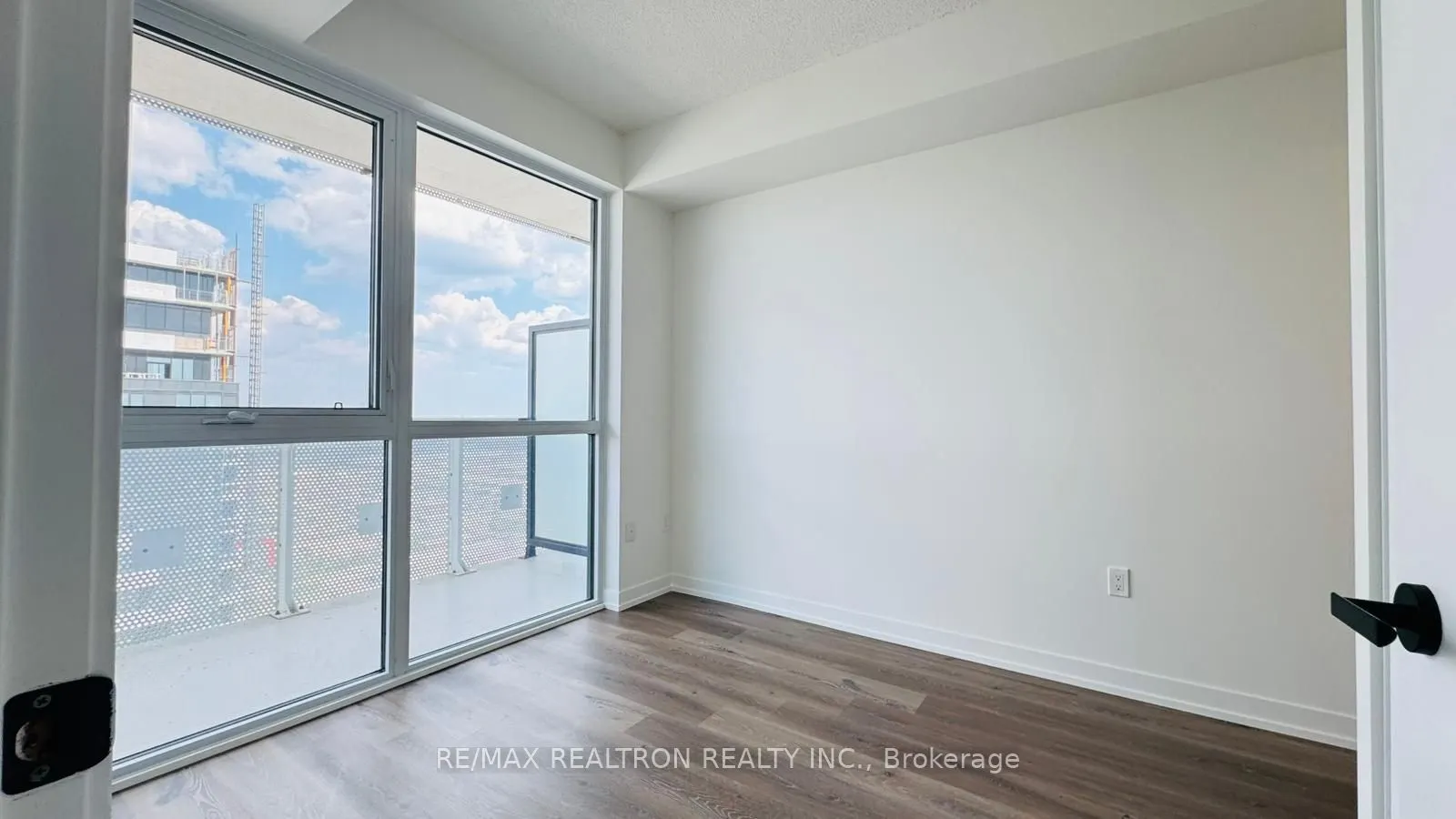 225 Commerce Street, #6015