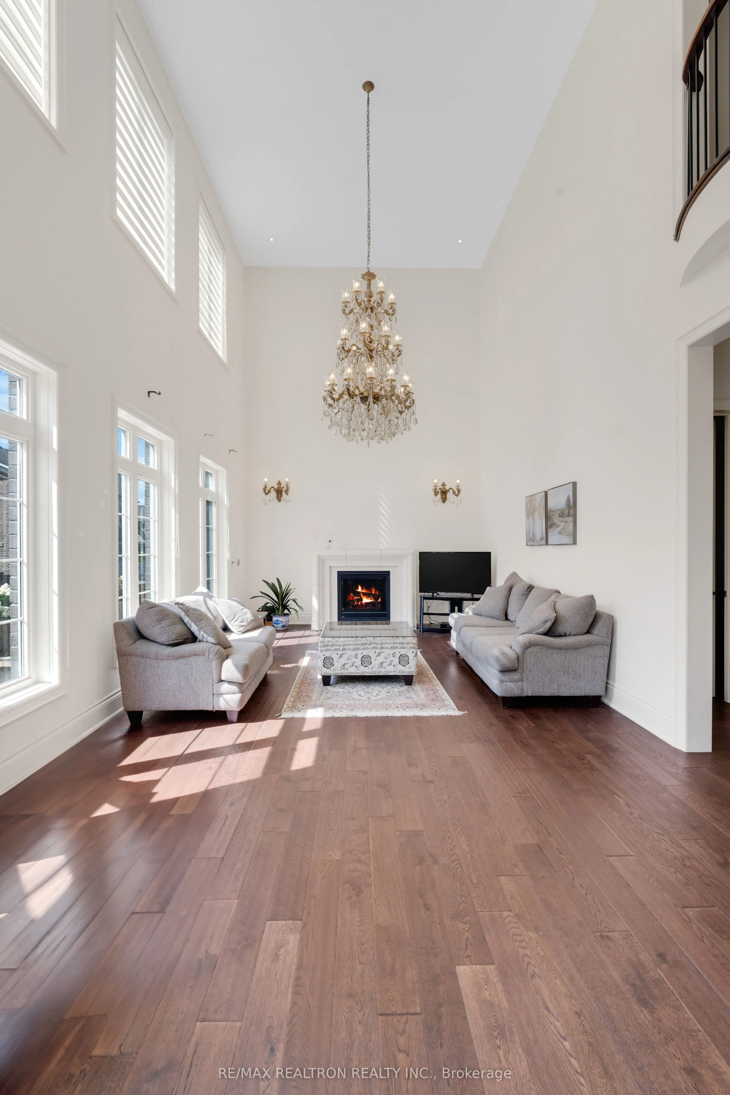 7 Aspy Court