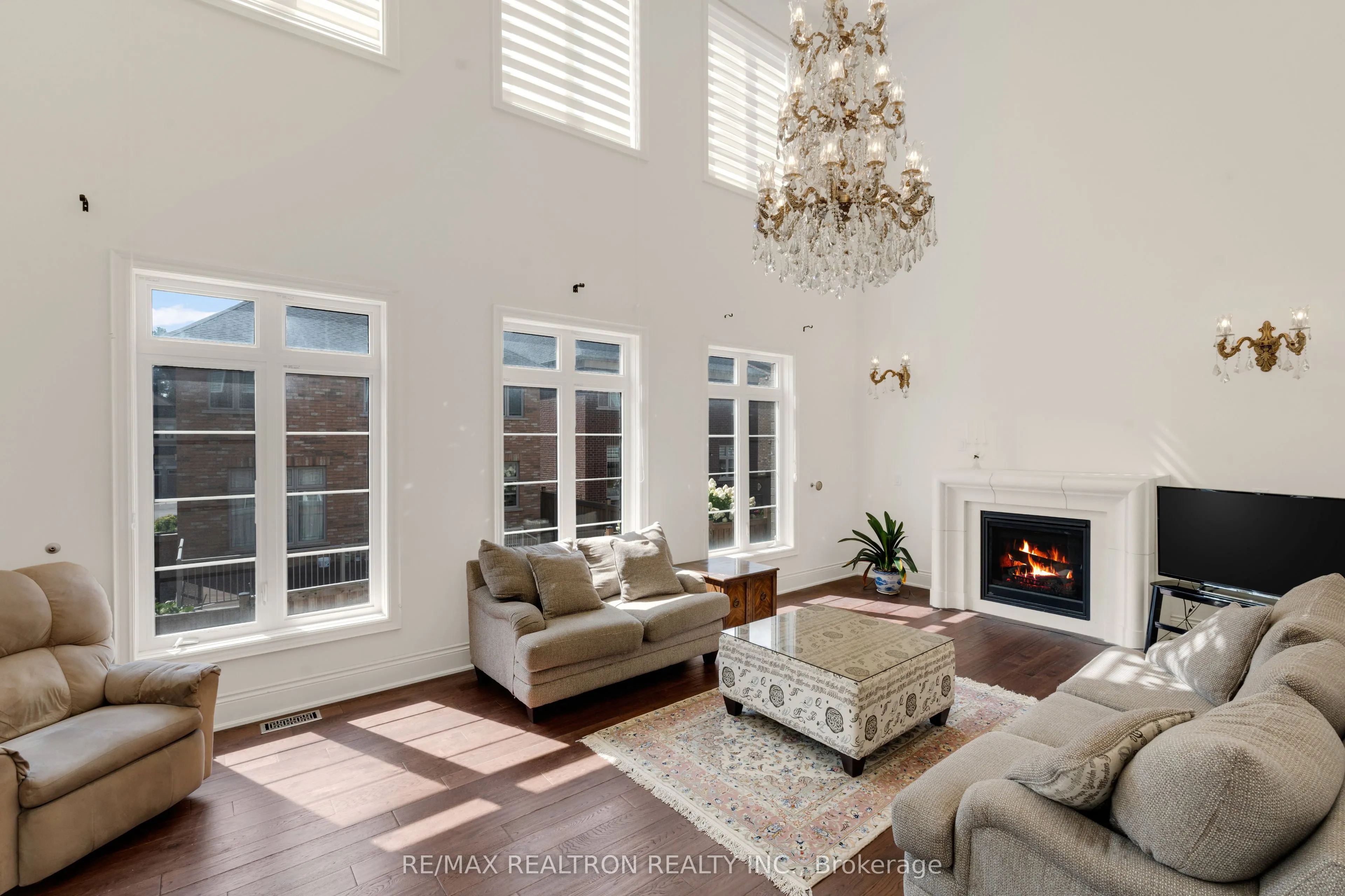 7 Aspy Court
