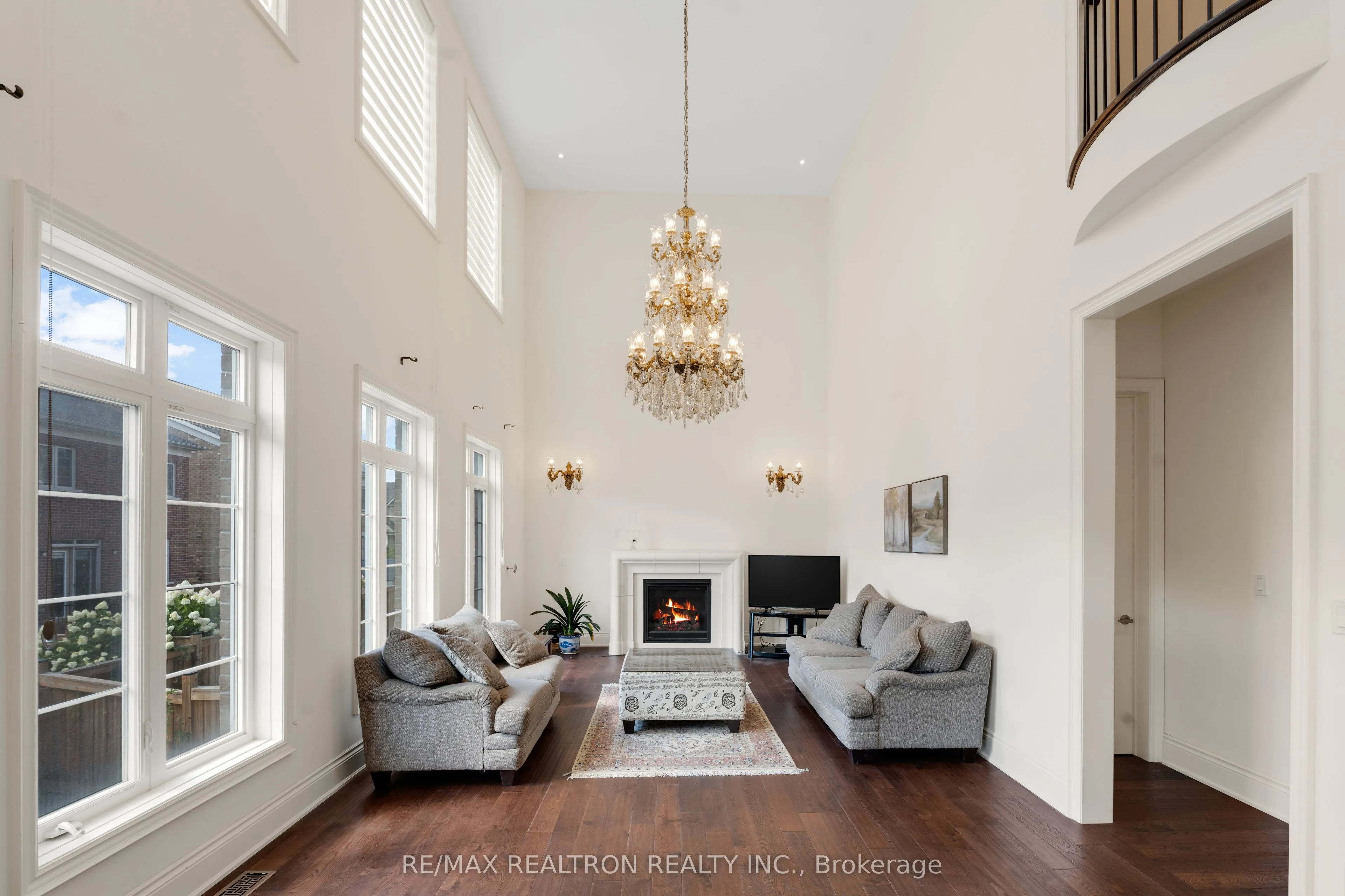 7 Aspy Court