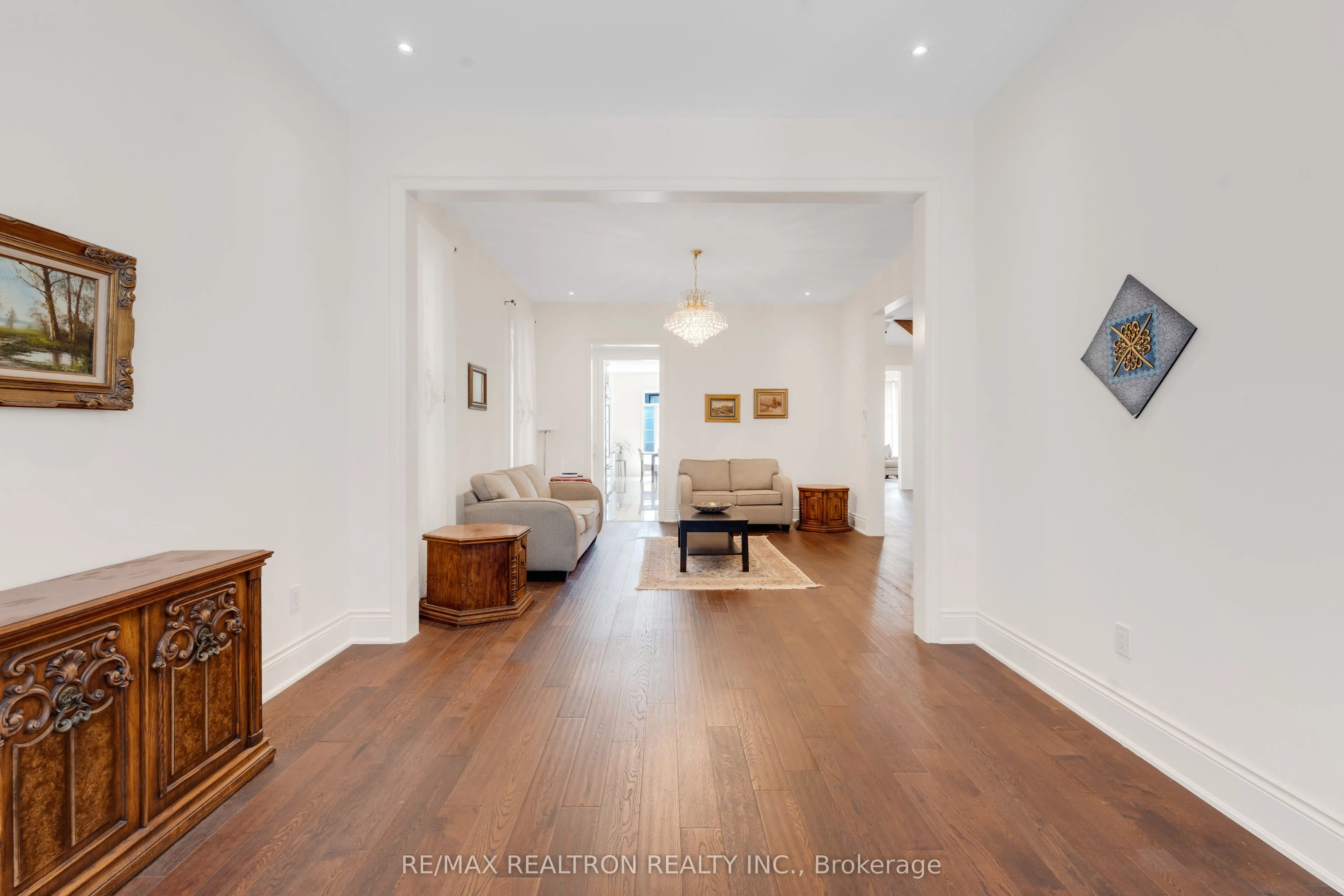 7 Aspy Court