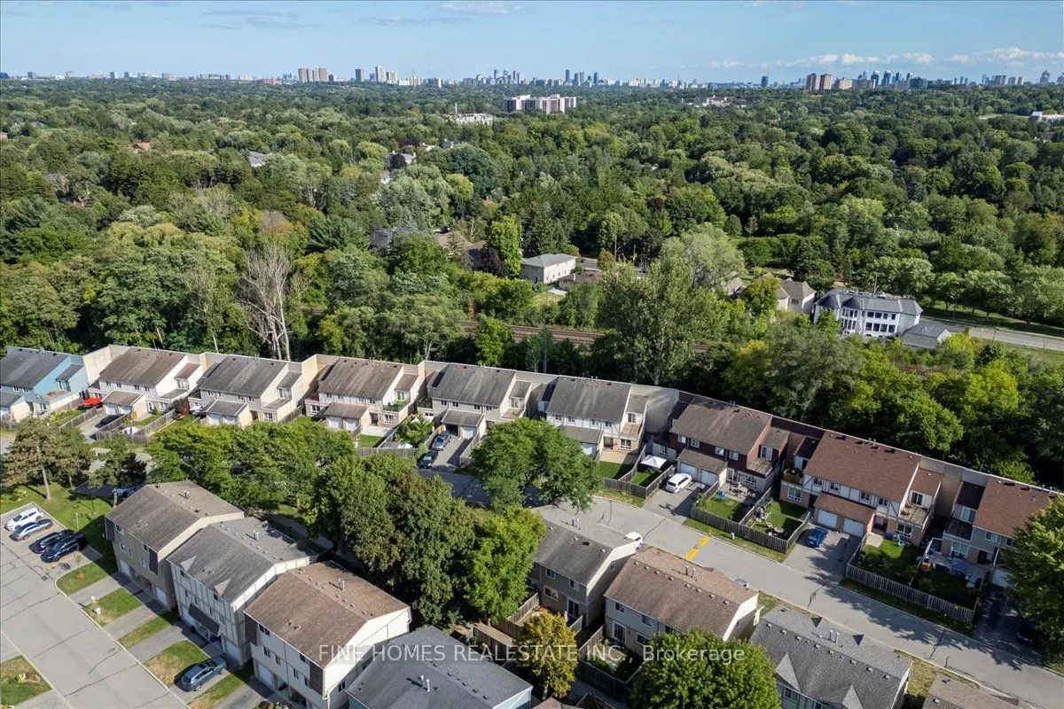24 New Havens Way, #24