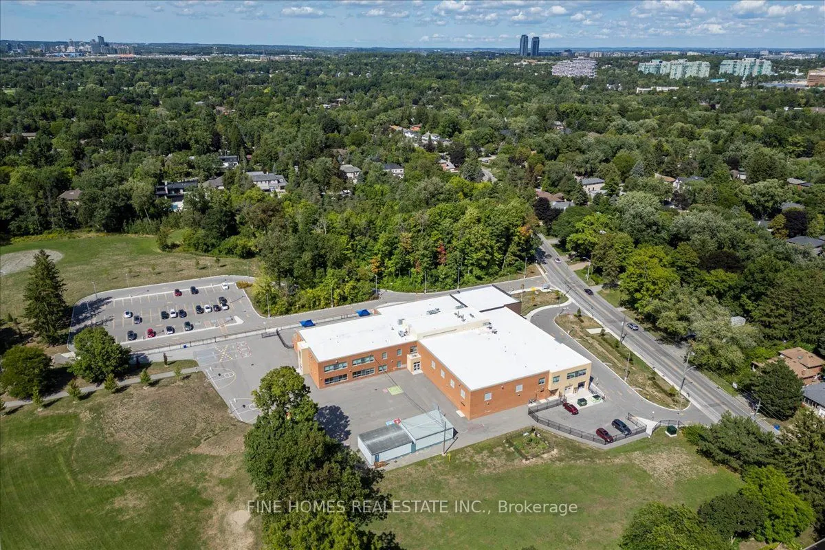 24 New Havens Way, #24