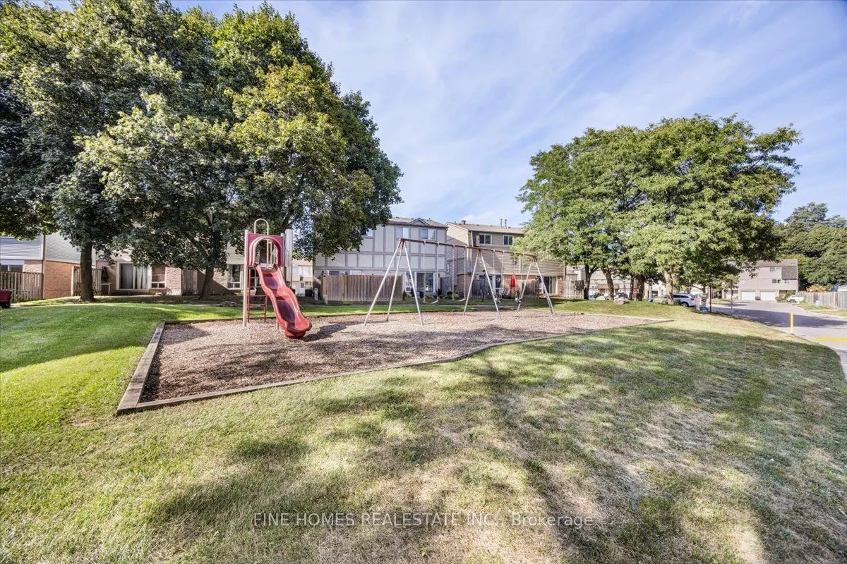 24 New Havens Way, #24
