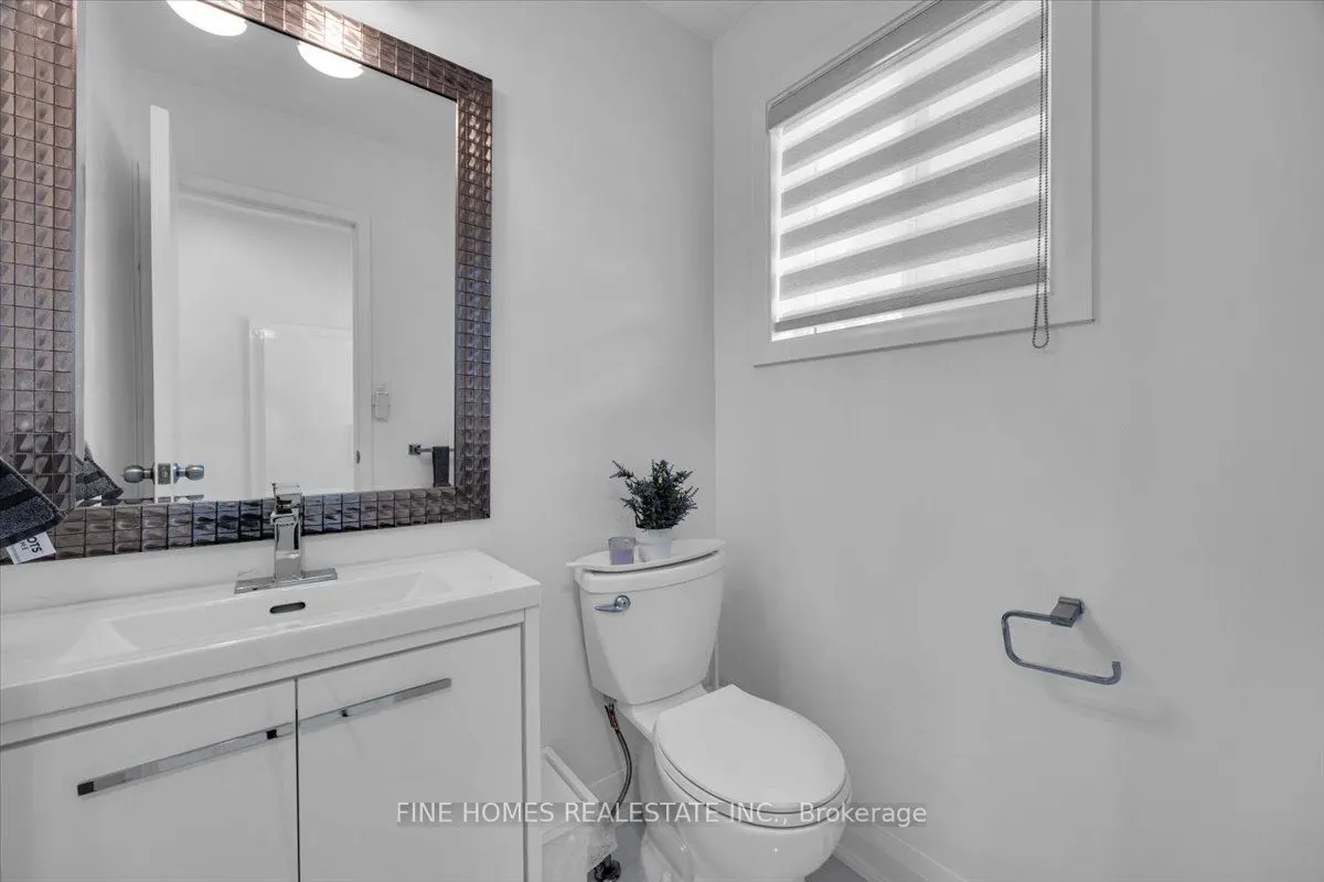 24 New Havens Way, #24