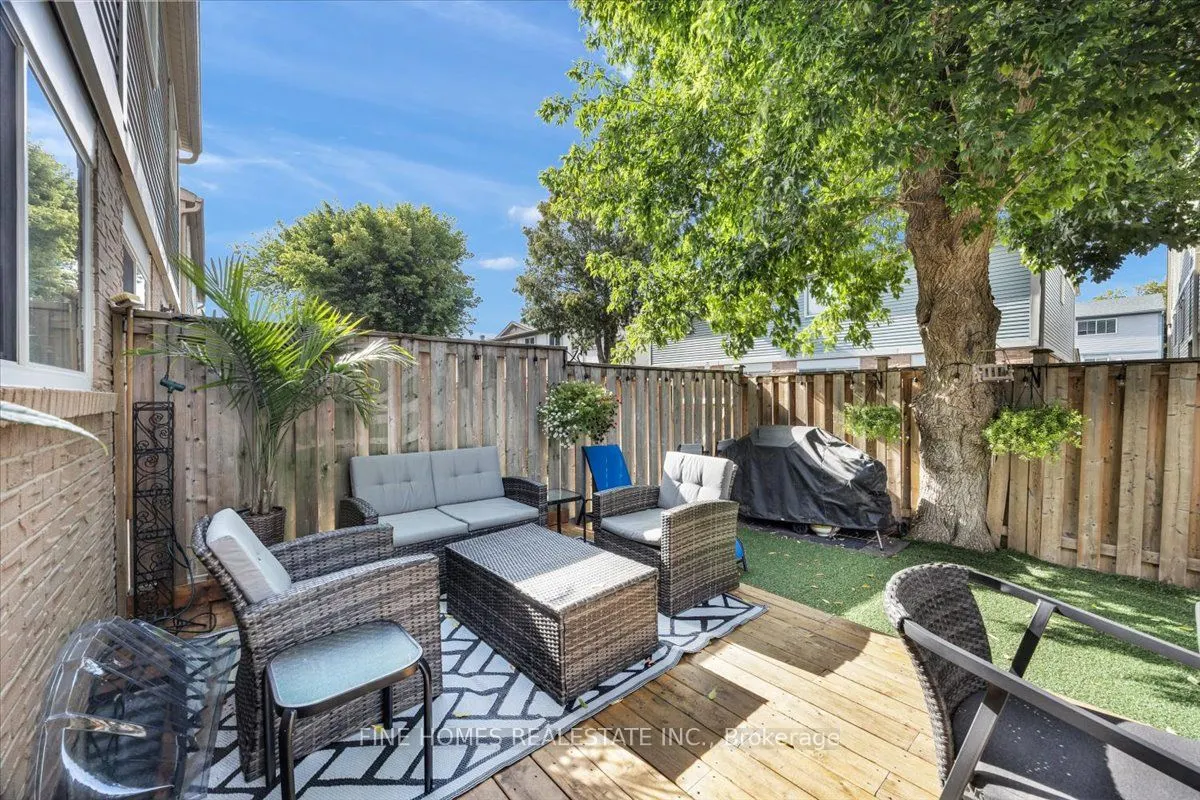 24 New Havens Way, #24