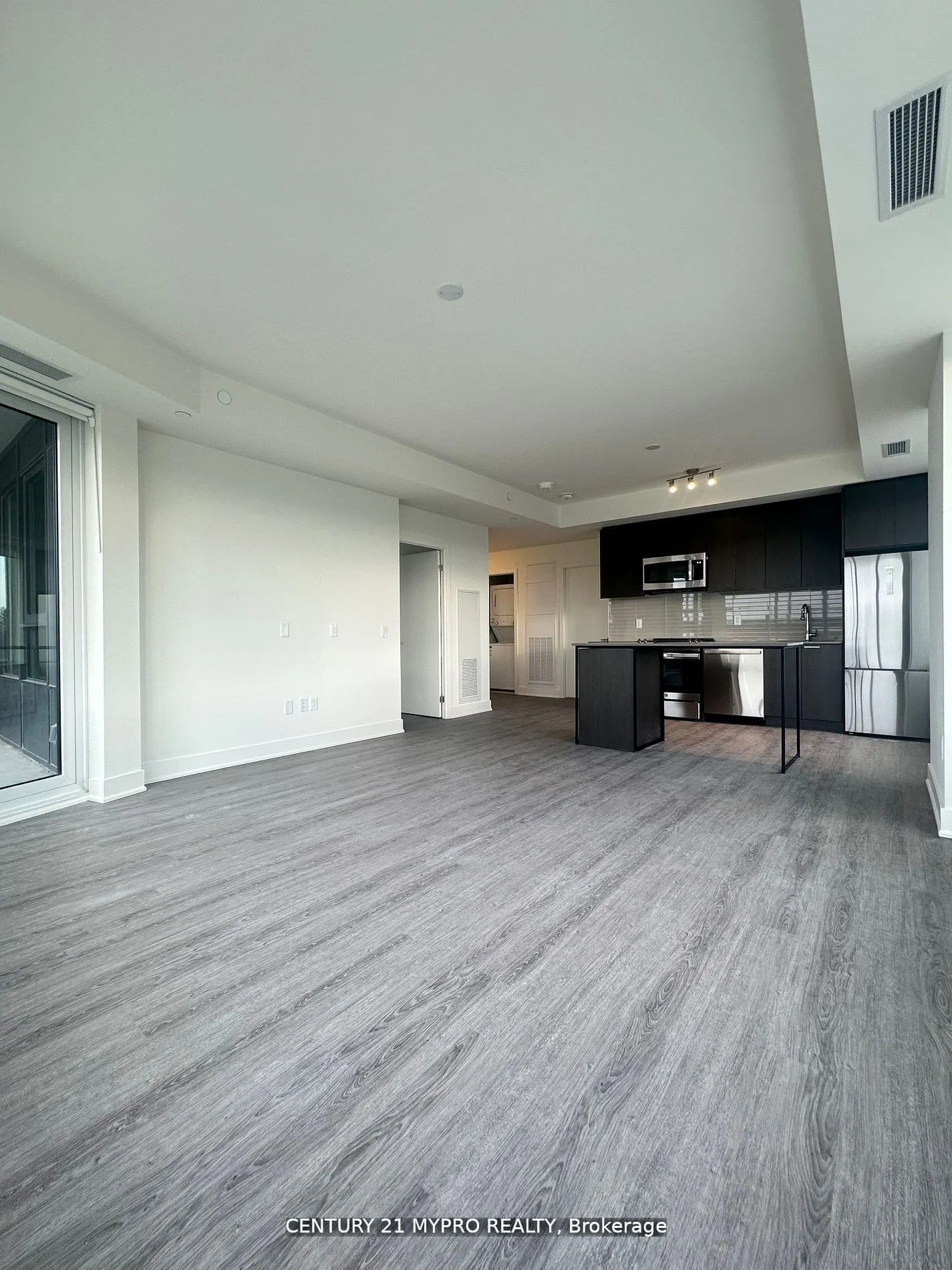 185 Deerfield Road, #311