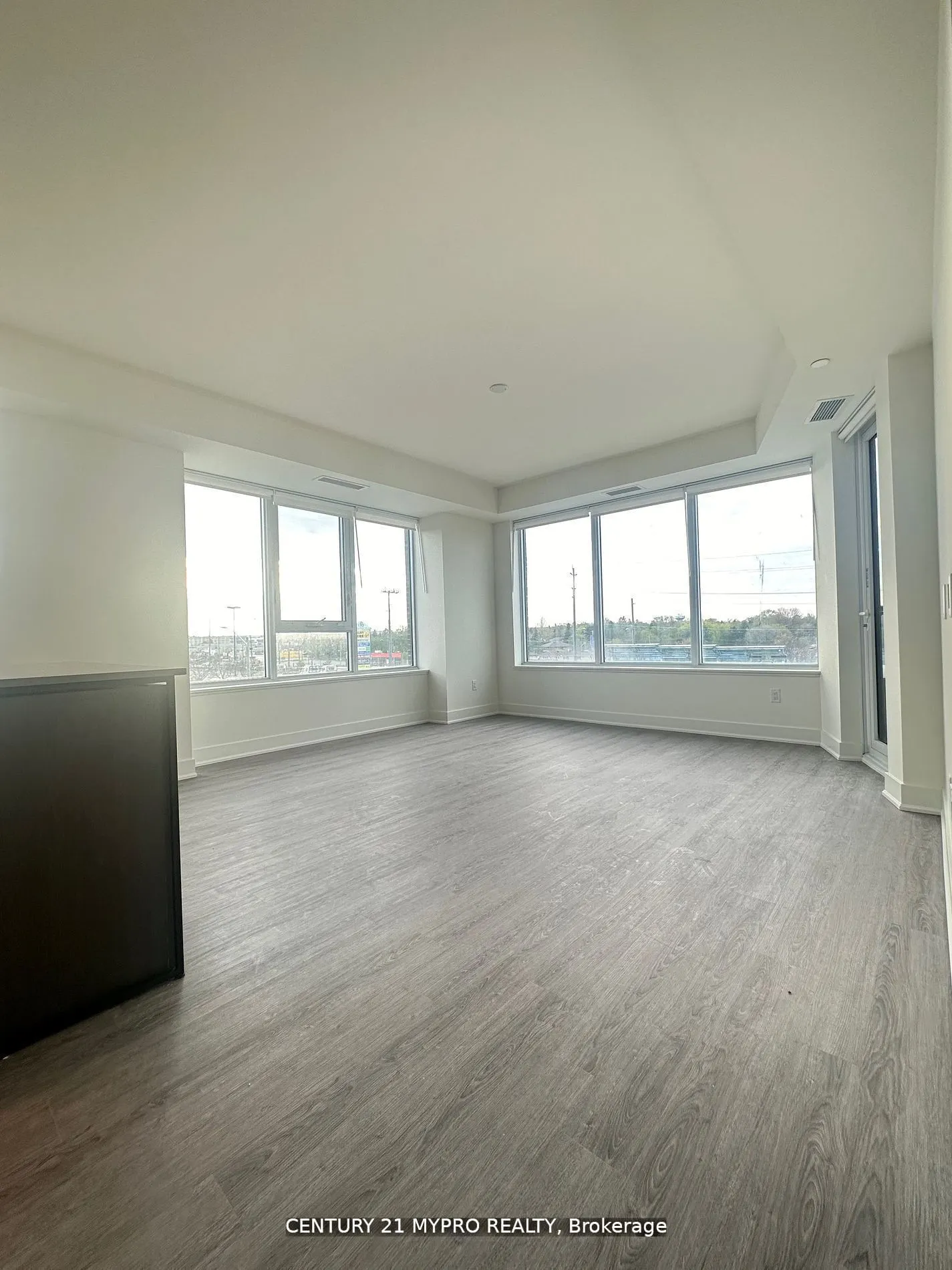 185 Deerfield Road, #311