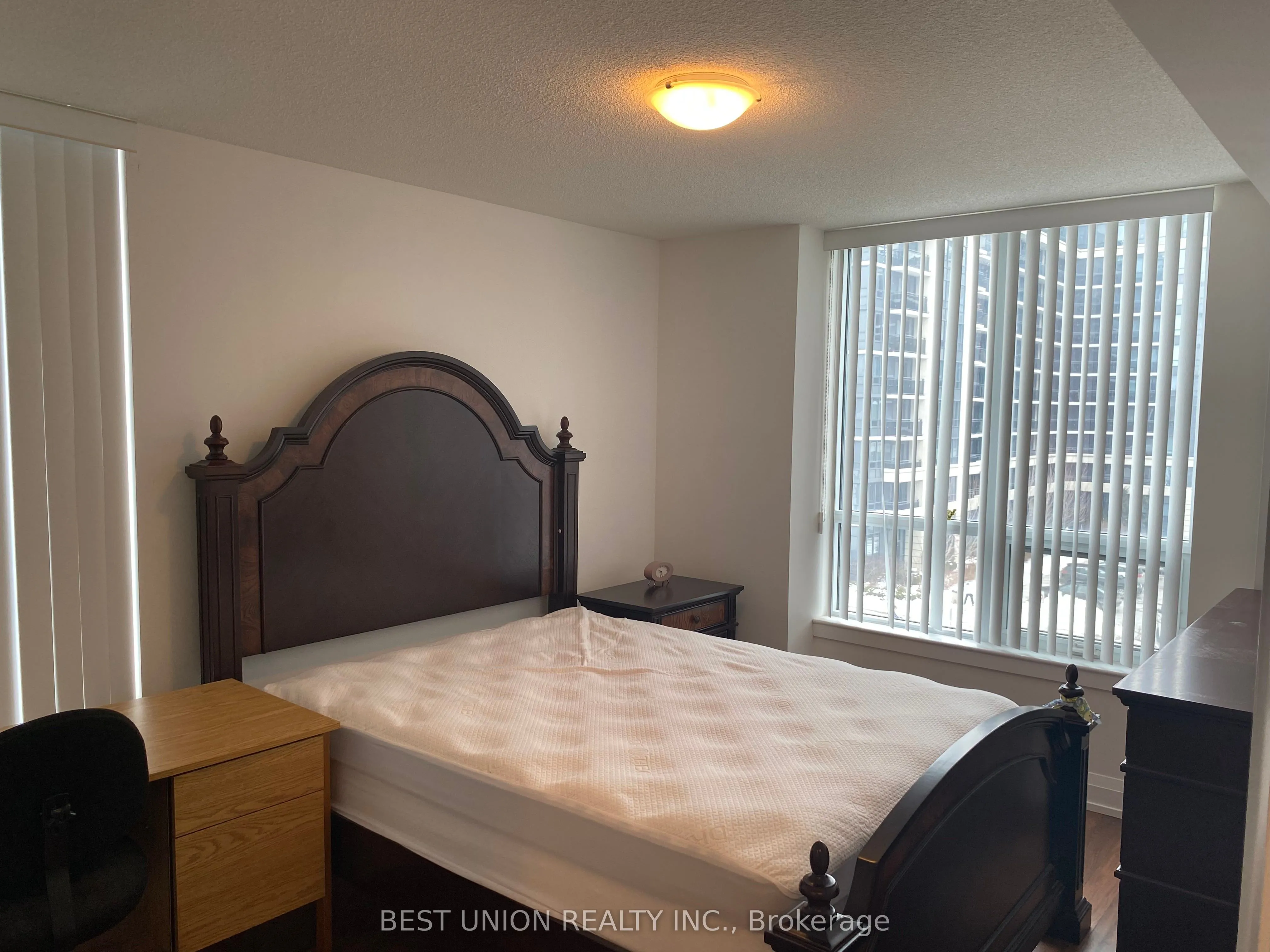 370 Highway 7 Avenue E, #523