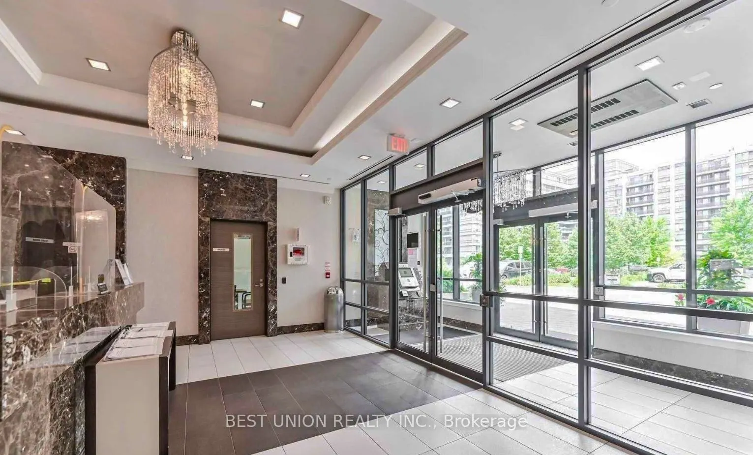 370 Highway 7 Avenue E, #523