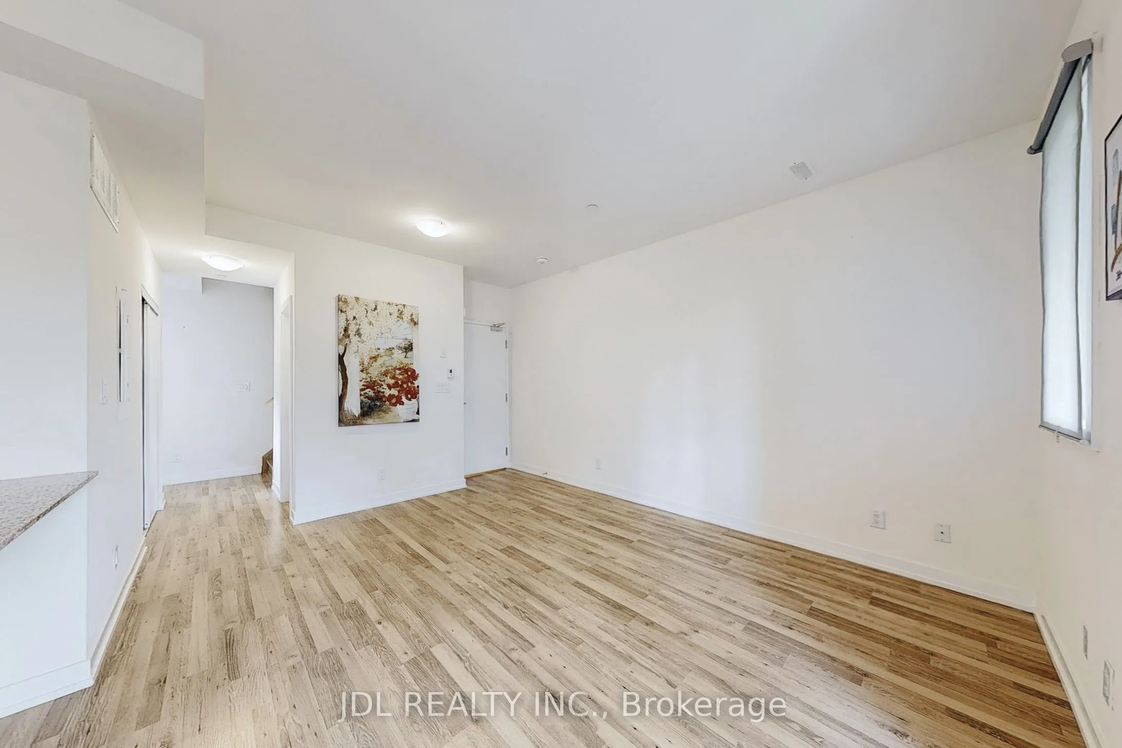 370 D Red Maple Road, #112