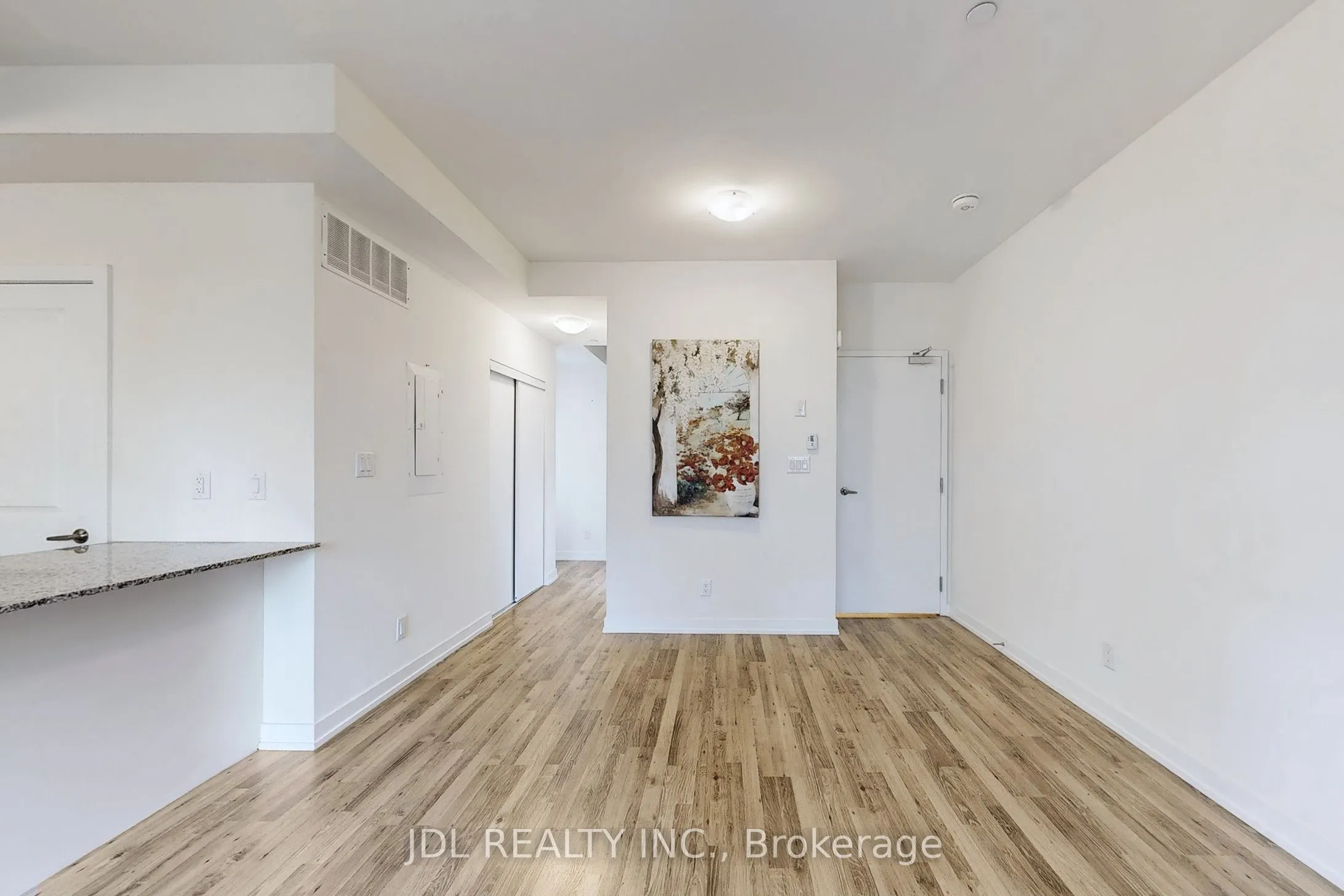 370 D Red Maple Road, #112