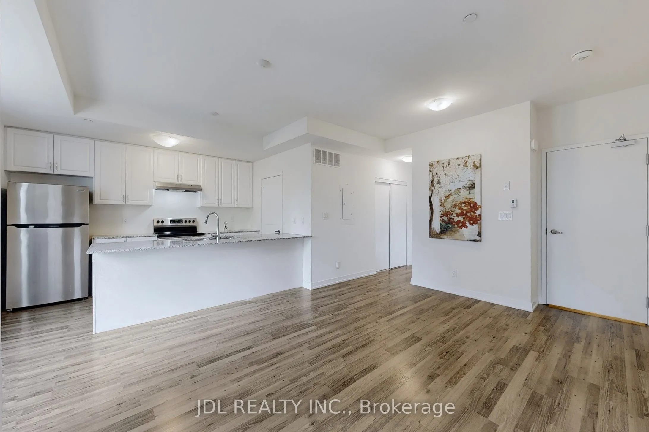 370 D Red Maple Road, #112