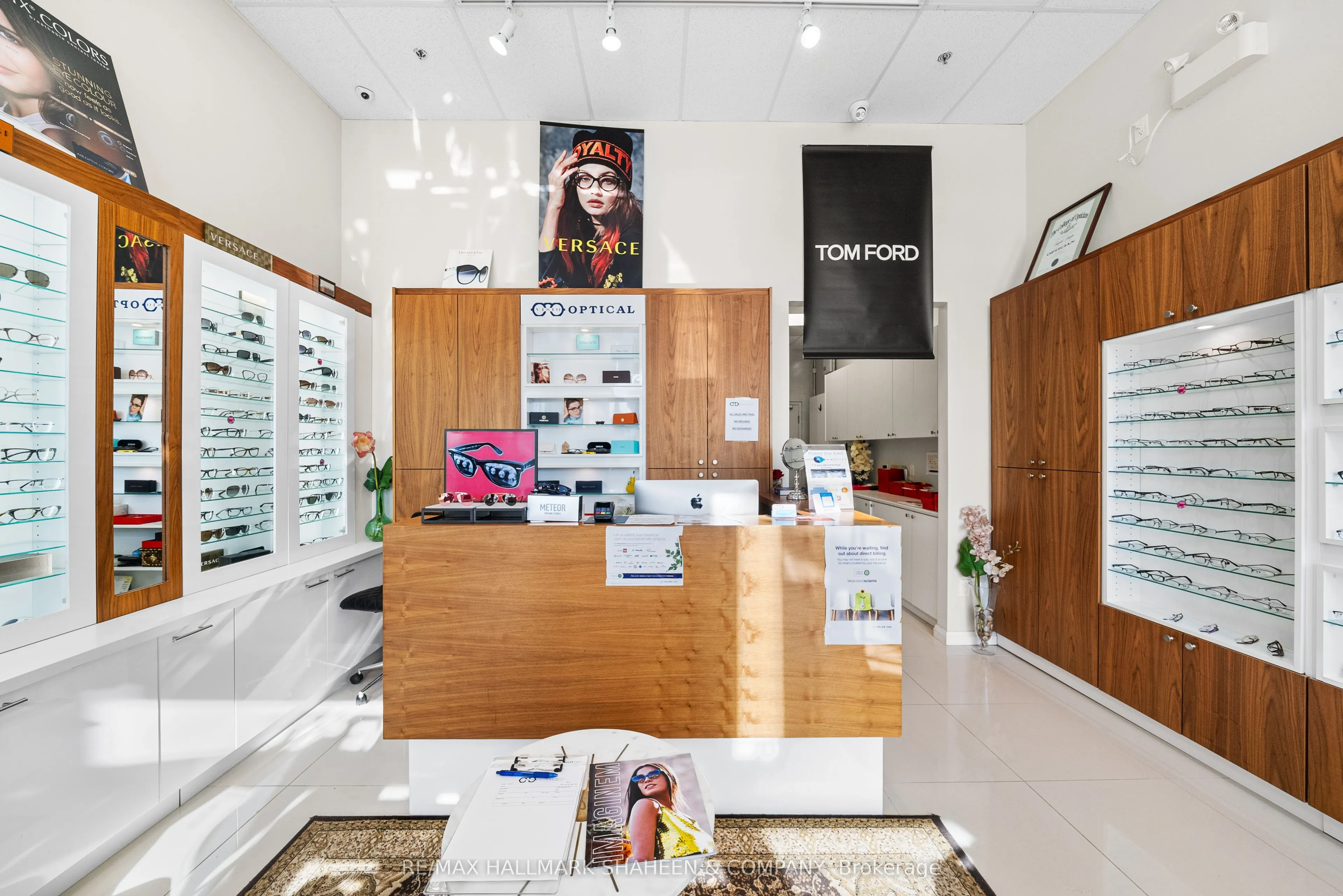 9610 Yonge Street, #B10