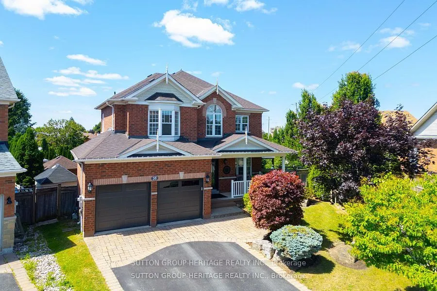 35 Pondmede Crescent