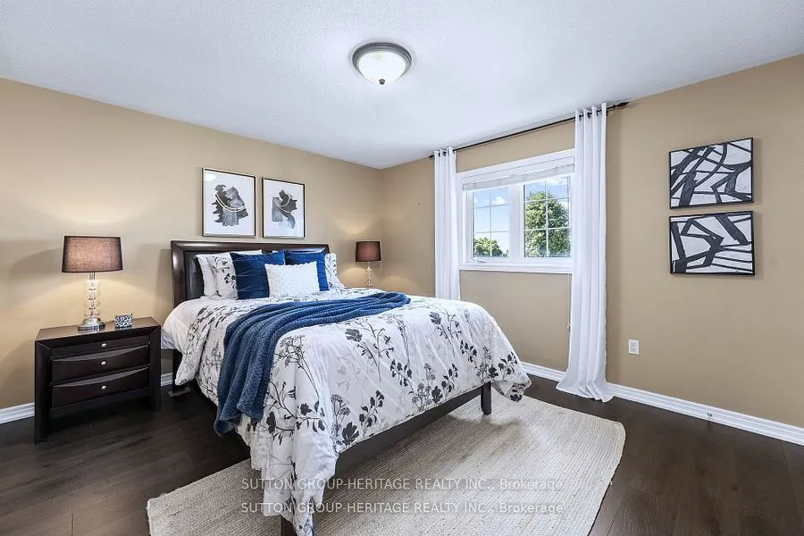 35 Pondmede Crescent