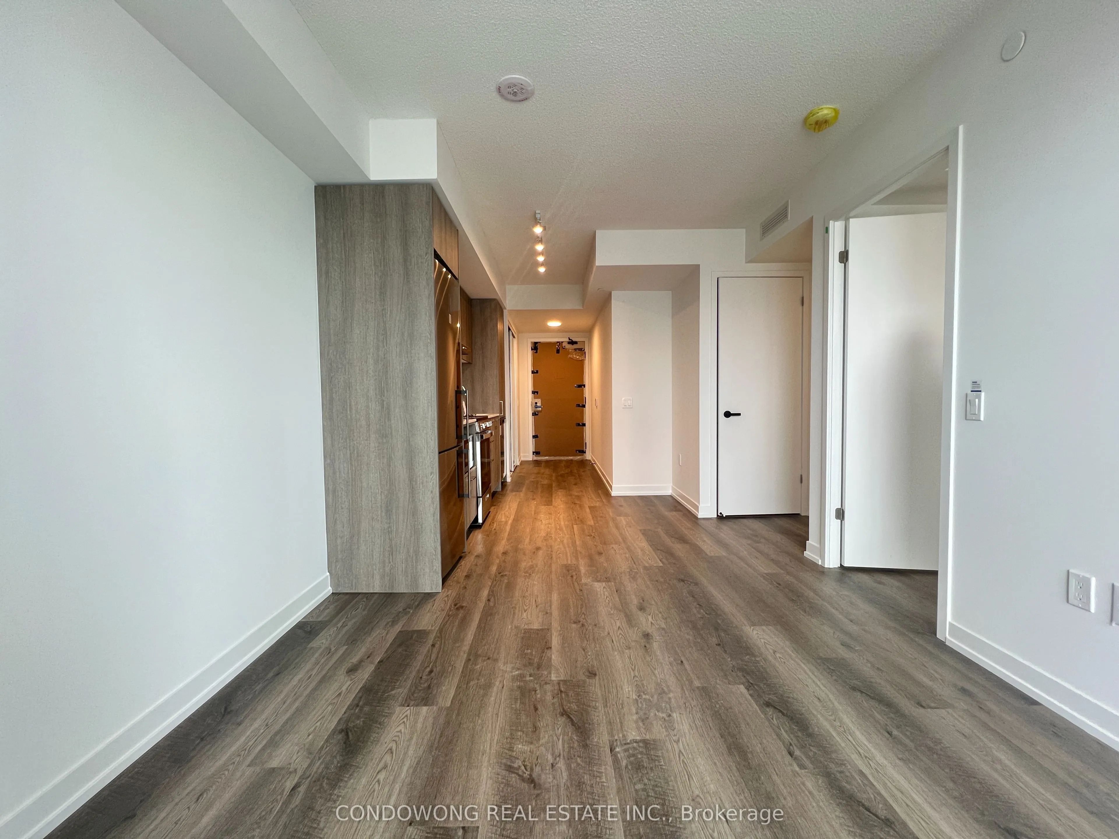 195 Commerce Street, #4001