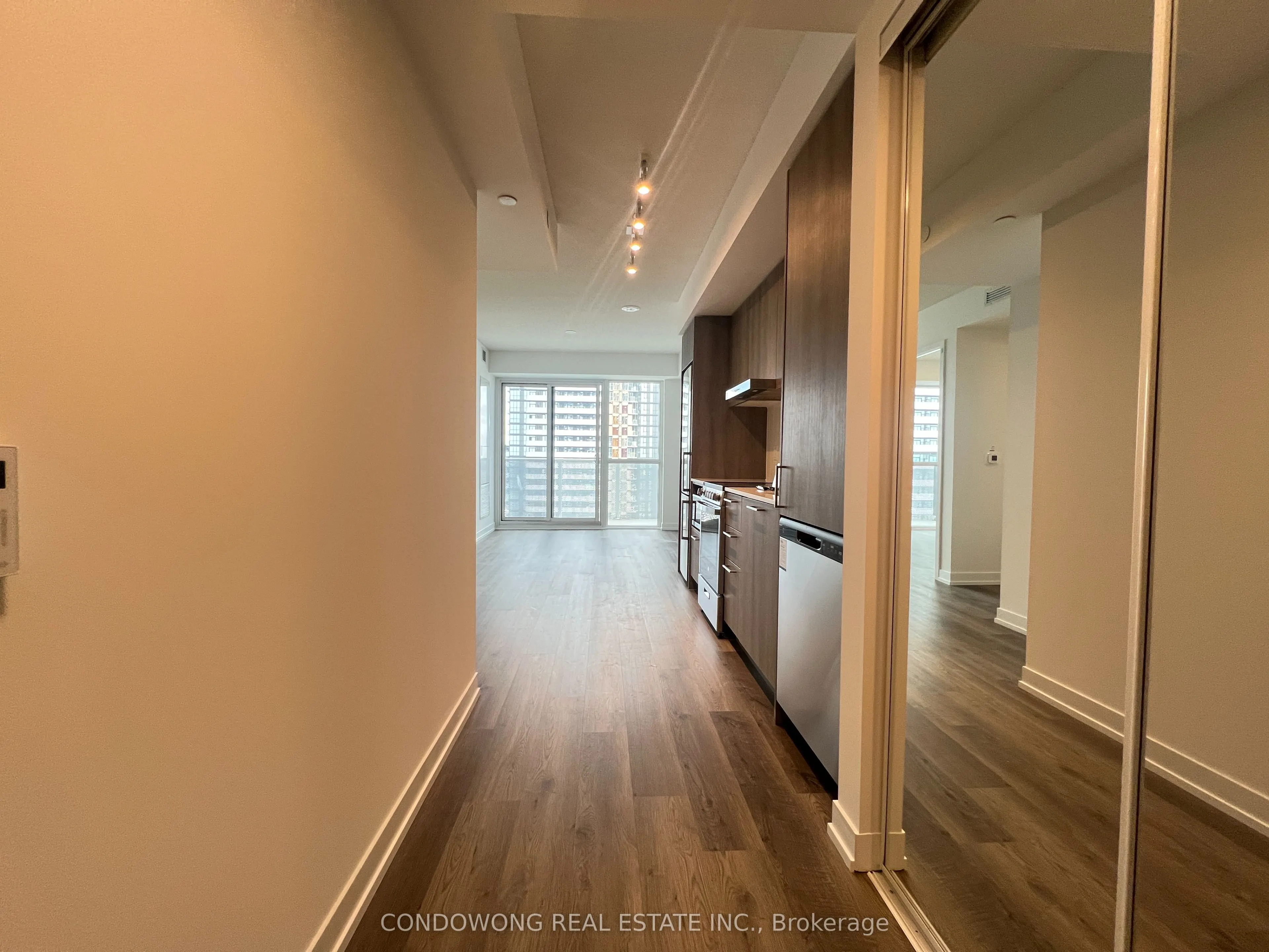 195 Commerce Street, #4001