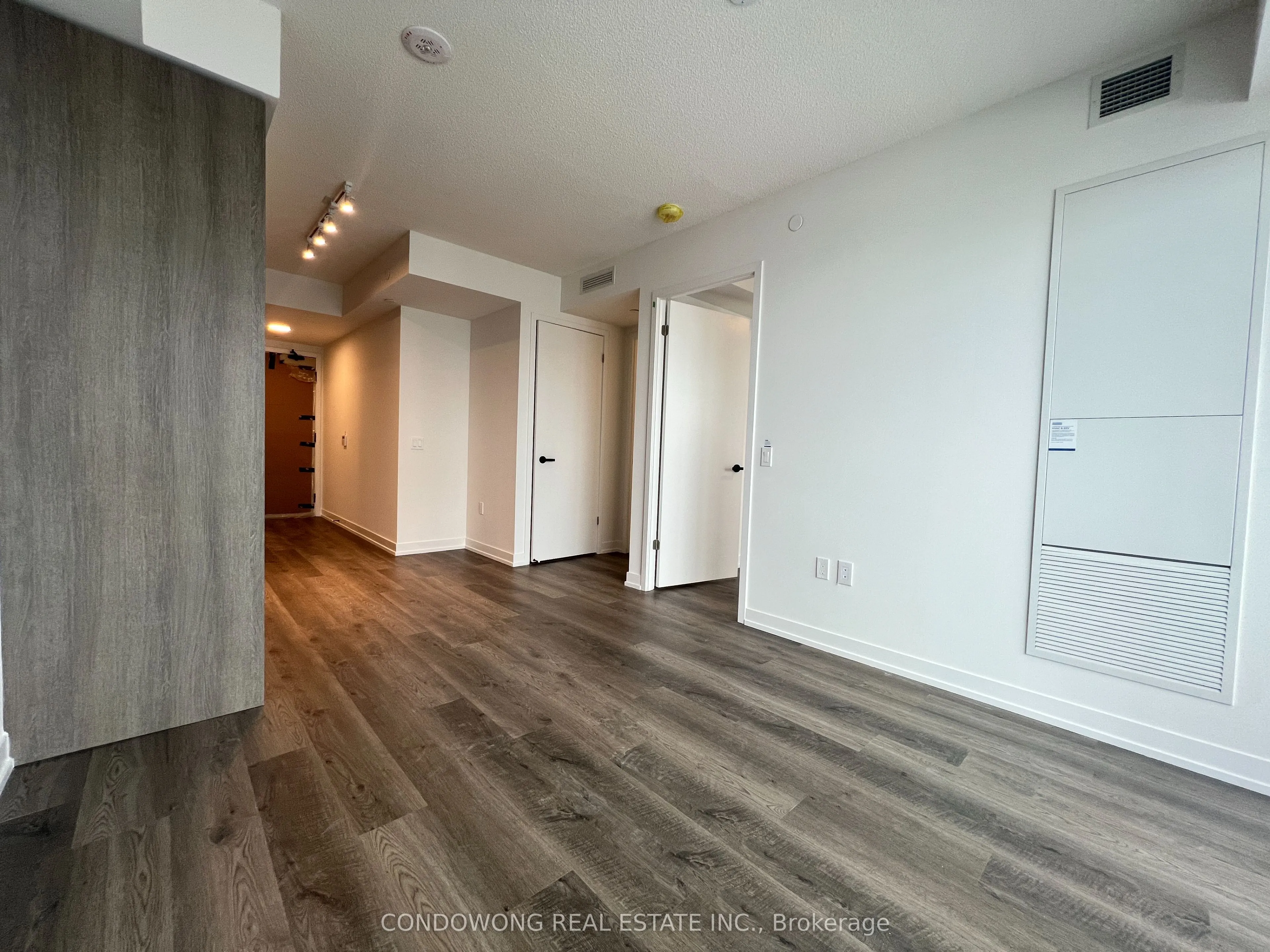 195 Commerce Street, #4001