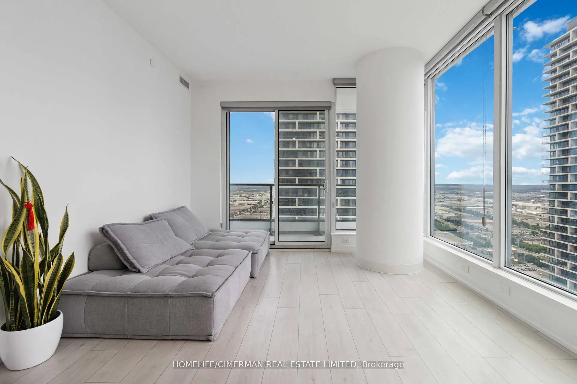 5 Buttermill Avenue, #4502
