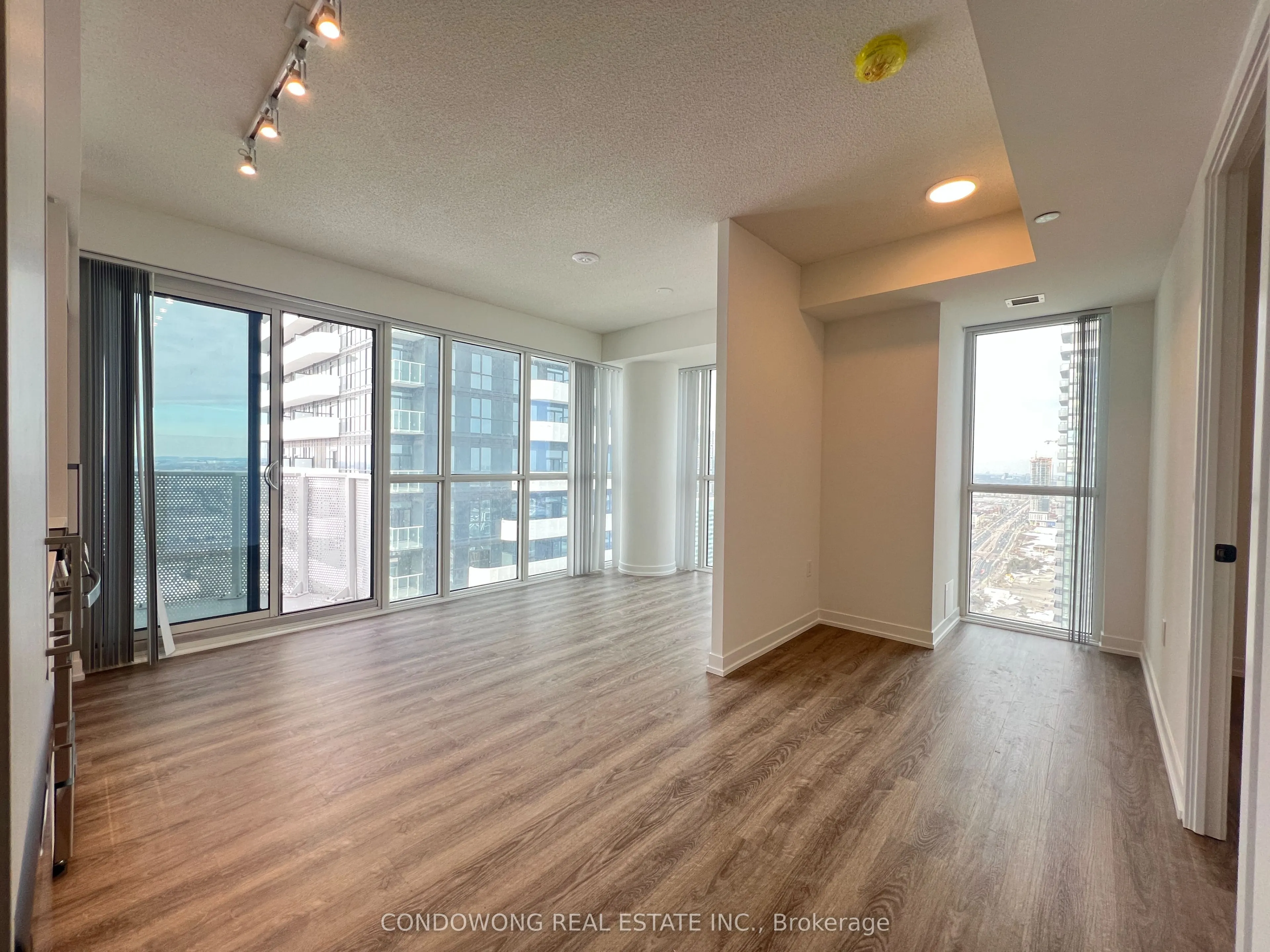 195 Commerce Street, #4015